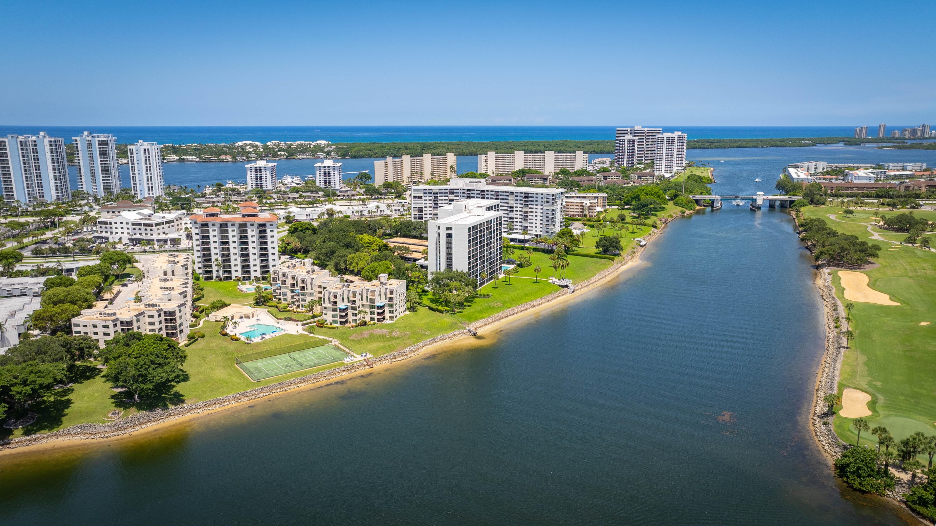 374 Golfview Road 205, North Palm Beach, FL 33408
