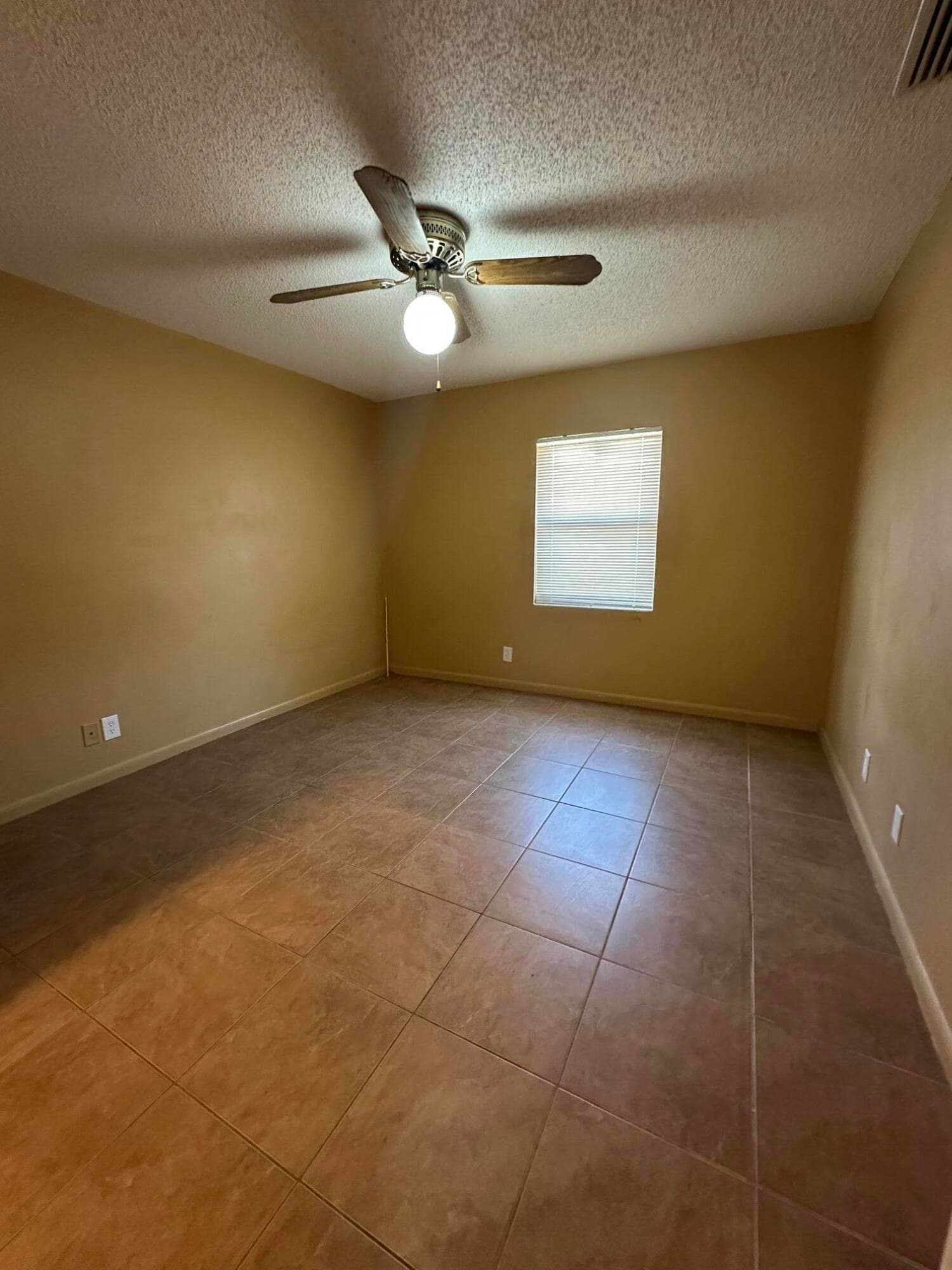 641 W 9th Street 1, Riviera Beach, FL 33404 10