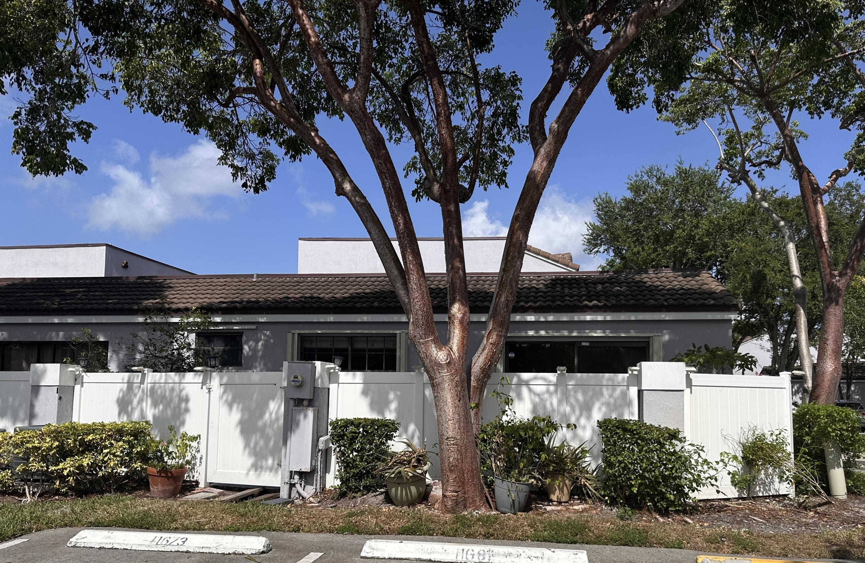 11673 NW 11th Street, Pembroke Pines, FL 33026 20