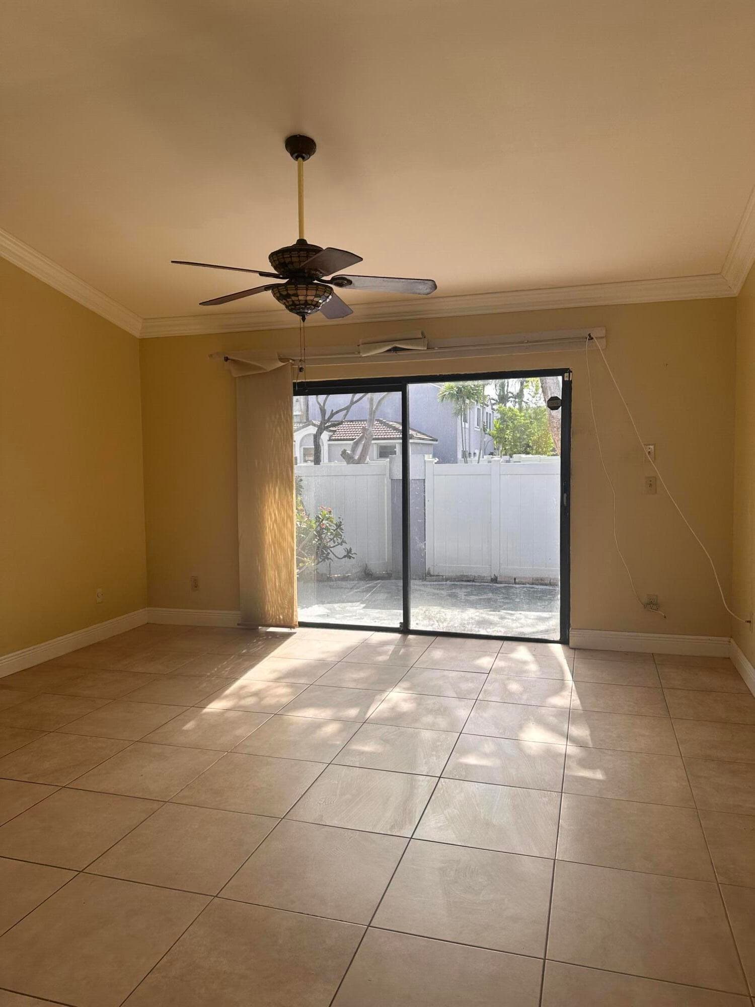 11673 NW 11th Street, Pembroke Pines, FL 33026 17