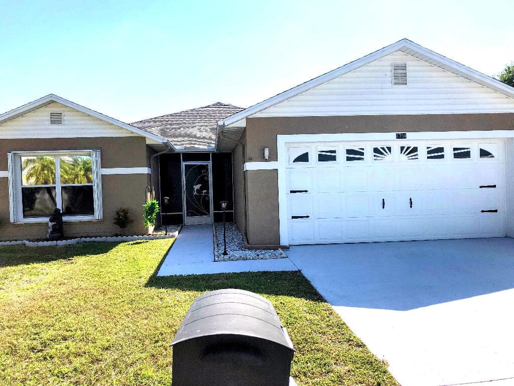 6794 Picante Circle, Fort Pierce, FL 34951 2