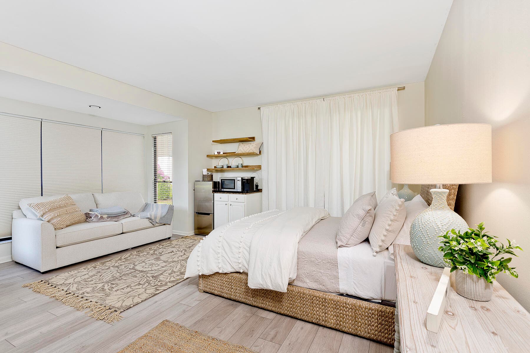 11818 Pebblewood Drive 101, Wellington, FL 33414