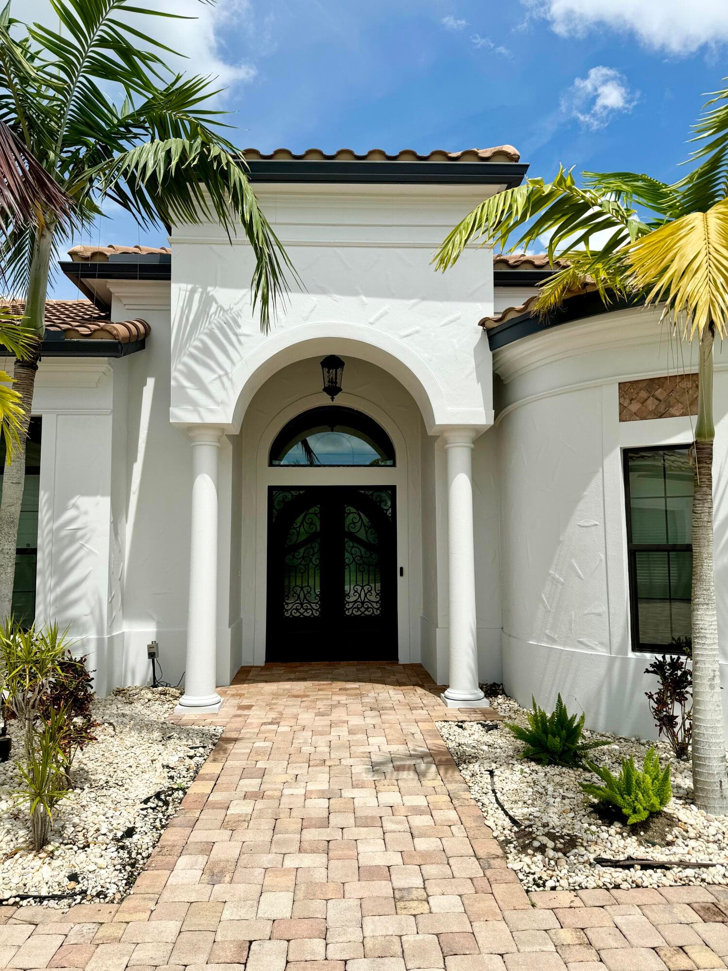 134 SE Fiore Bello, Port St. Lucie, FL 34952 2