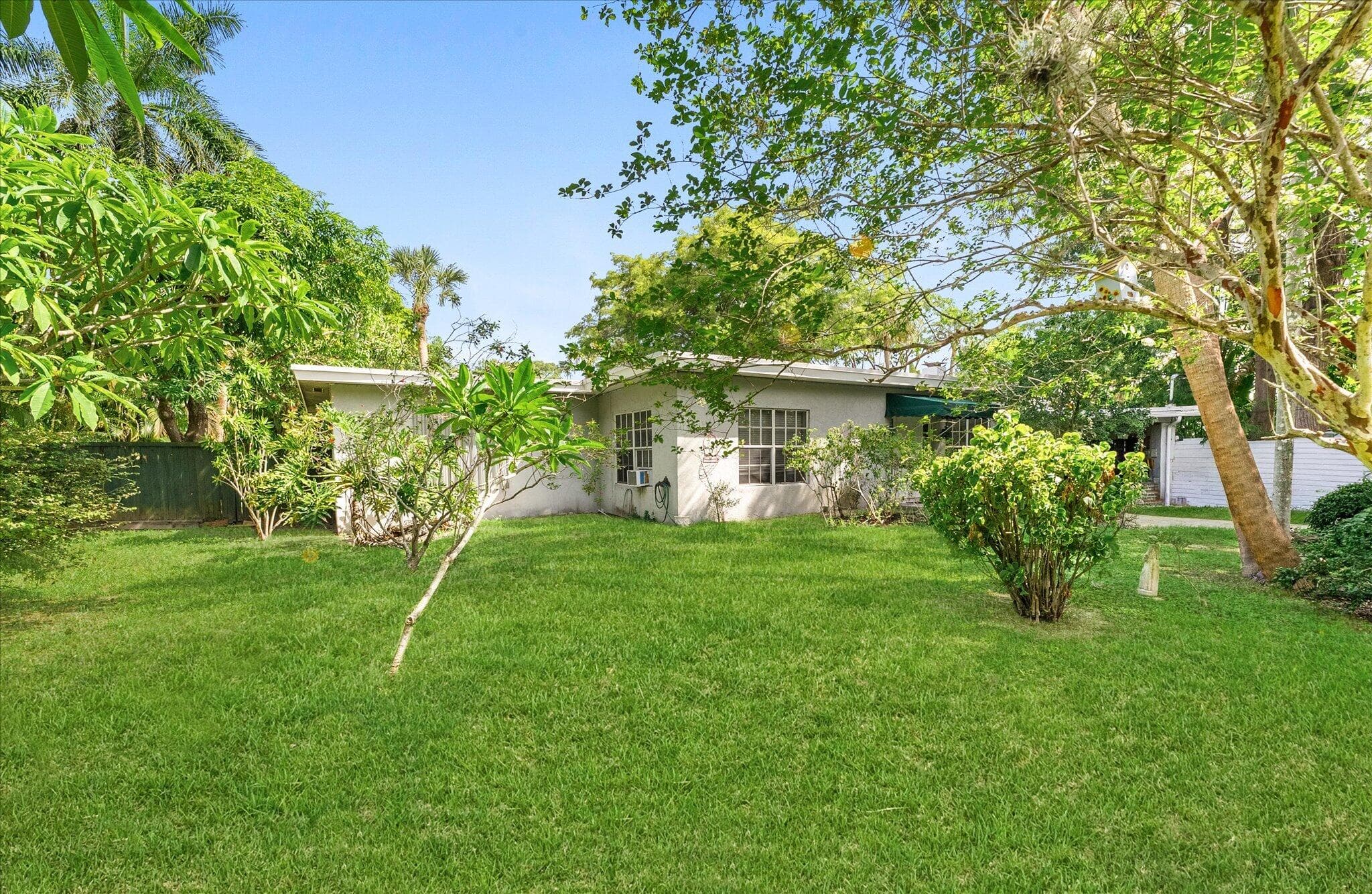 330 NW 32nd Court, Oakland Park, FL 33309 4
