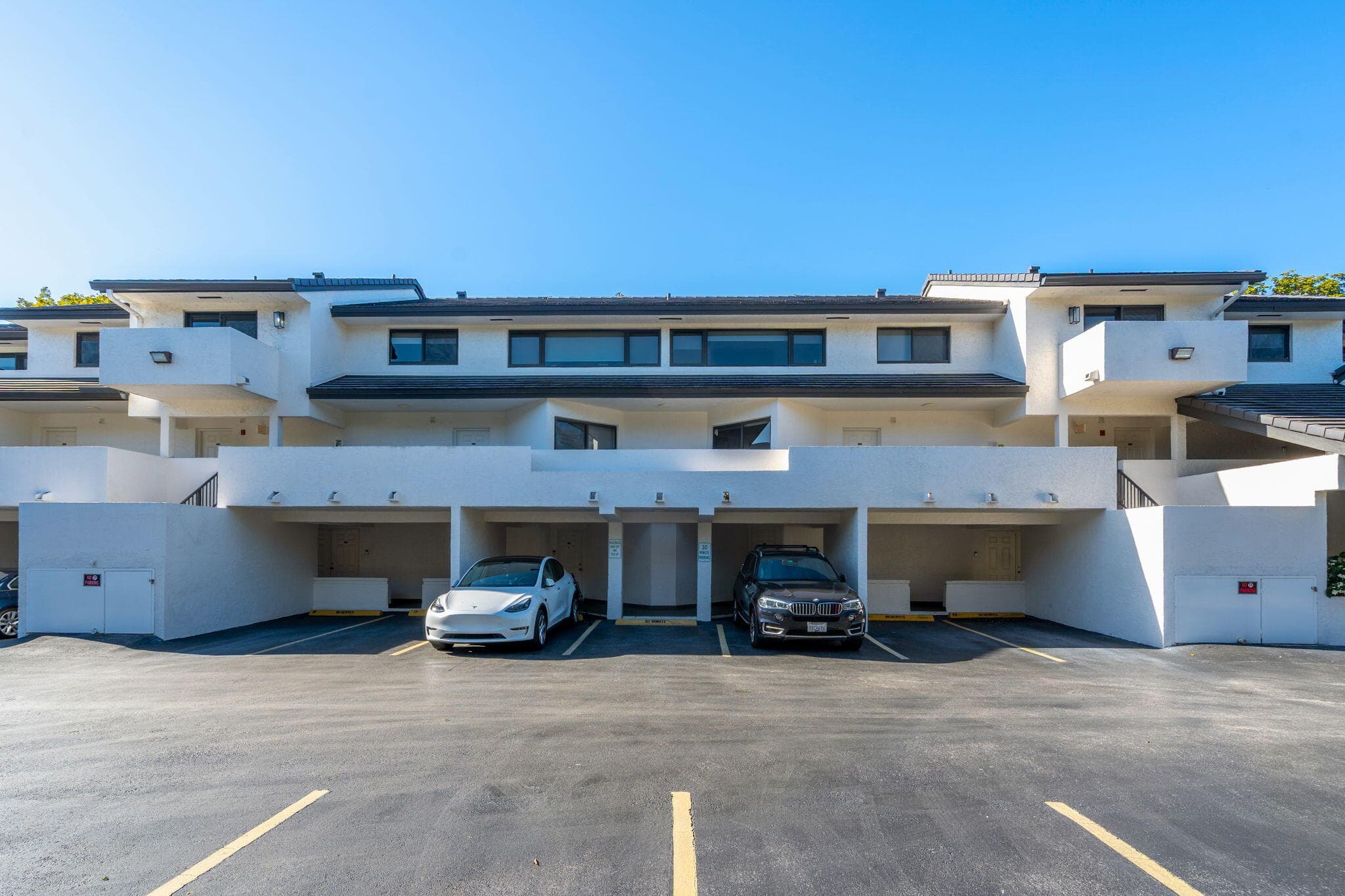 5750 Turin Street 206, Coral Gables, FL 33146