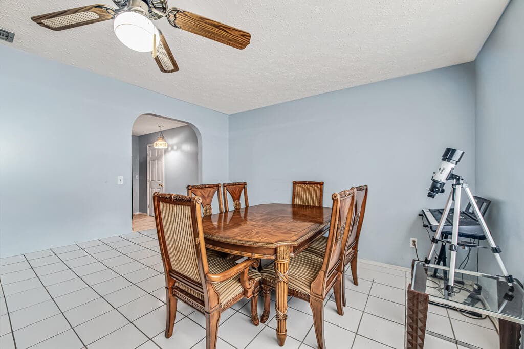 366 SE Lancaster Avenue, Port St. Lucie, FL 34984 11