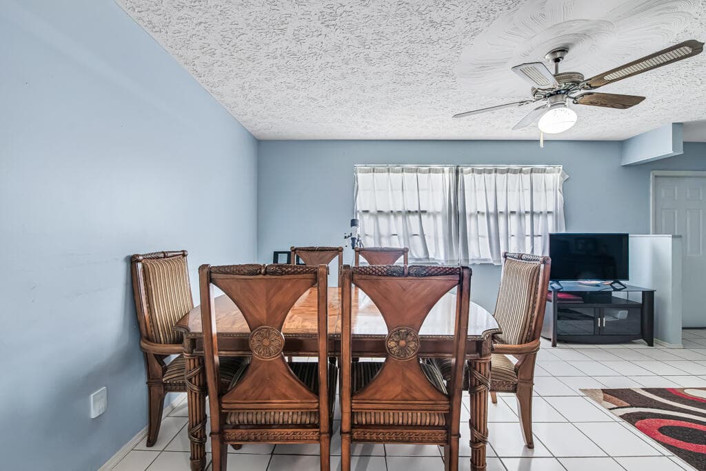 366 SE Lancaster Avenue, Port St. Lucie, FL 34984 12