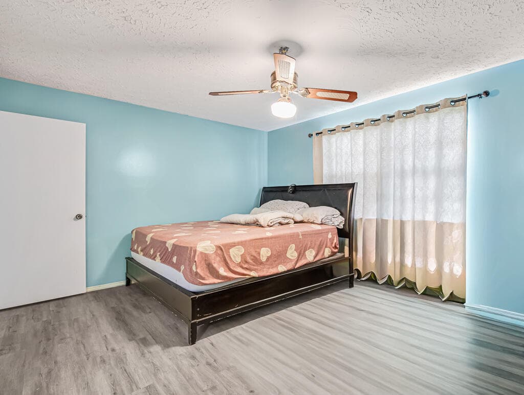 366 SE Lancaster Avenue, Port St. Lucie, FL 34984 23