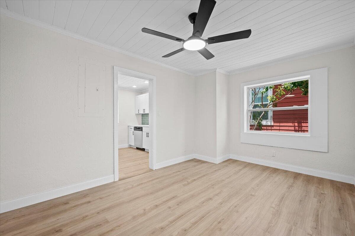 1030 22nd Street, West Palm Beach, FL 33407 6