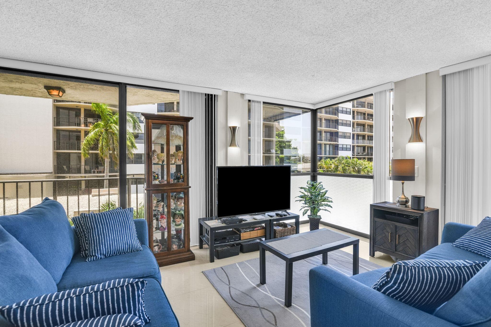 899 Jeffery Street 301, Boca Raton, FL 33487 5