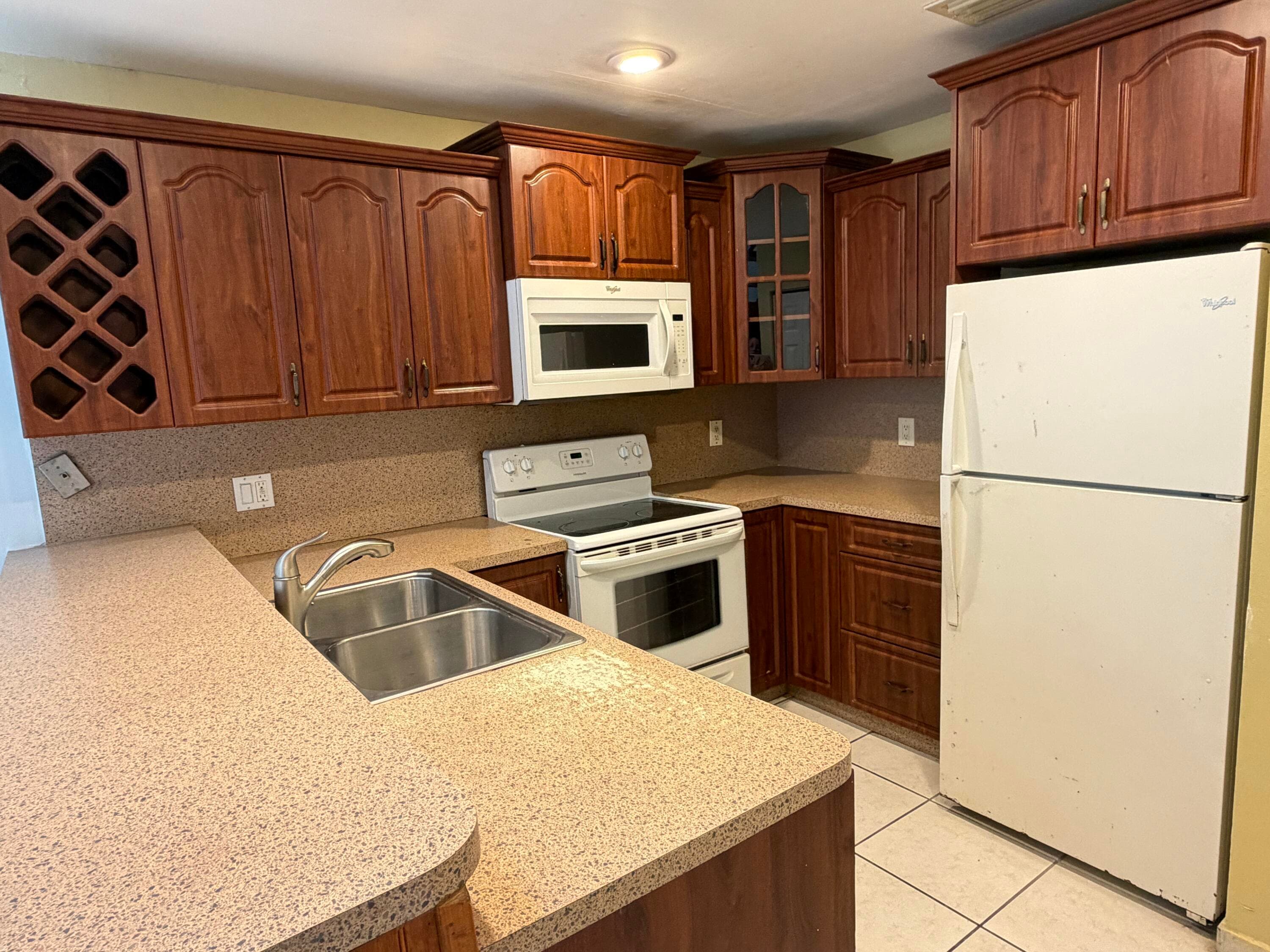 2035 Winners Circle, North Lauderdale, FL 33068 3