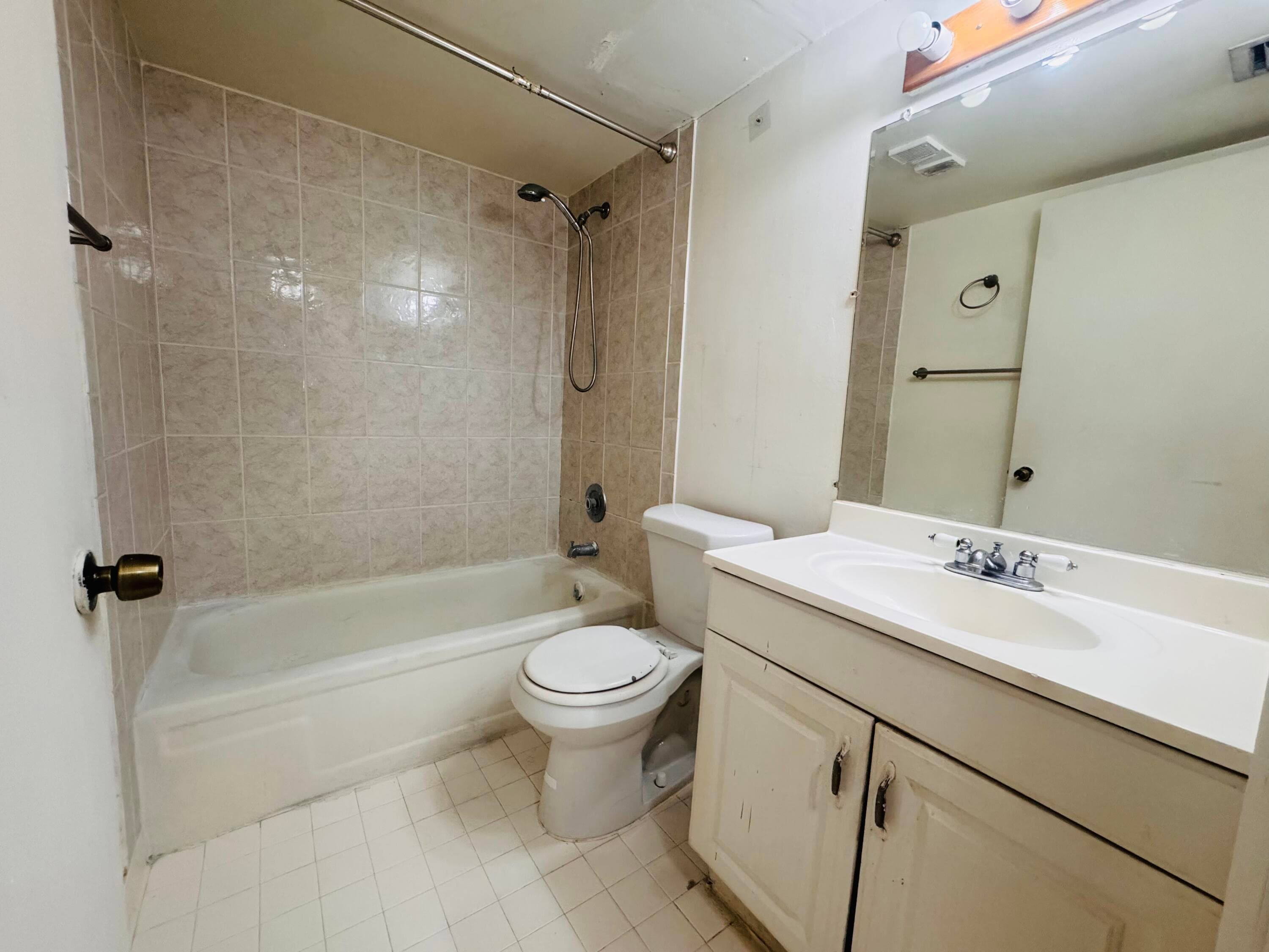 1900 N Congress Avenue 107, West Palm Beach, FL 33401 3