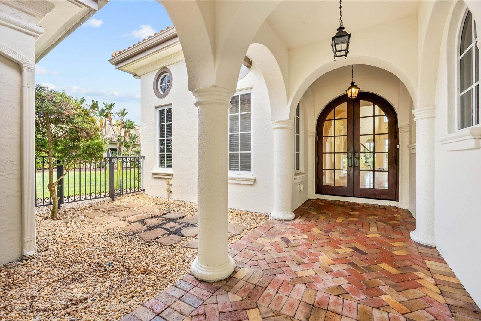 143 SE Bella Strano, Port St. Lucie, FL 34984 2