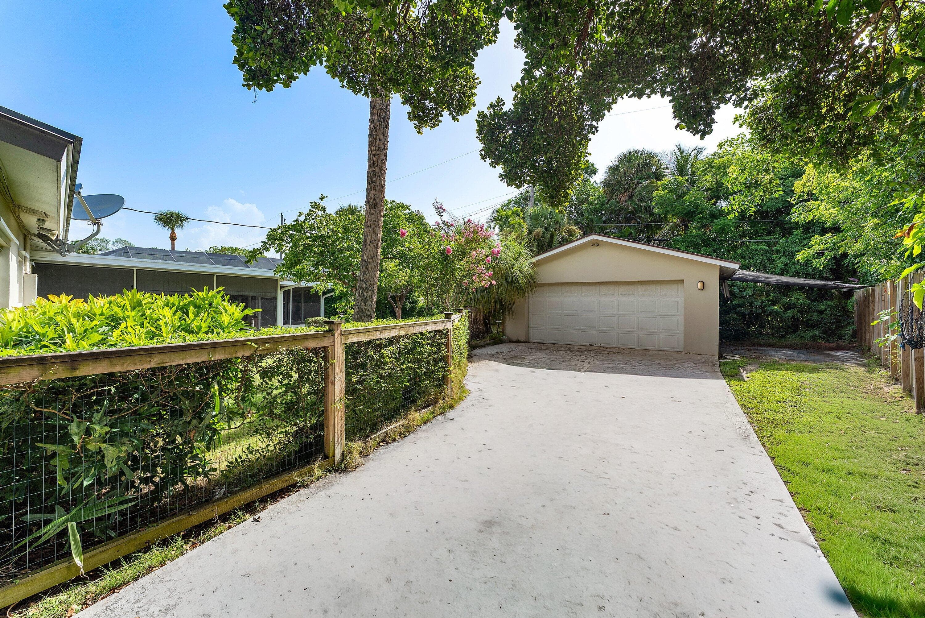 414 S Atlantic Drive, Lantana, FL 33462 4