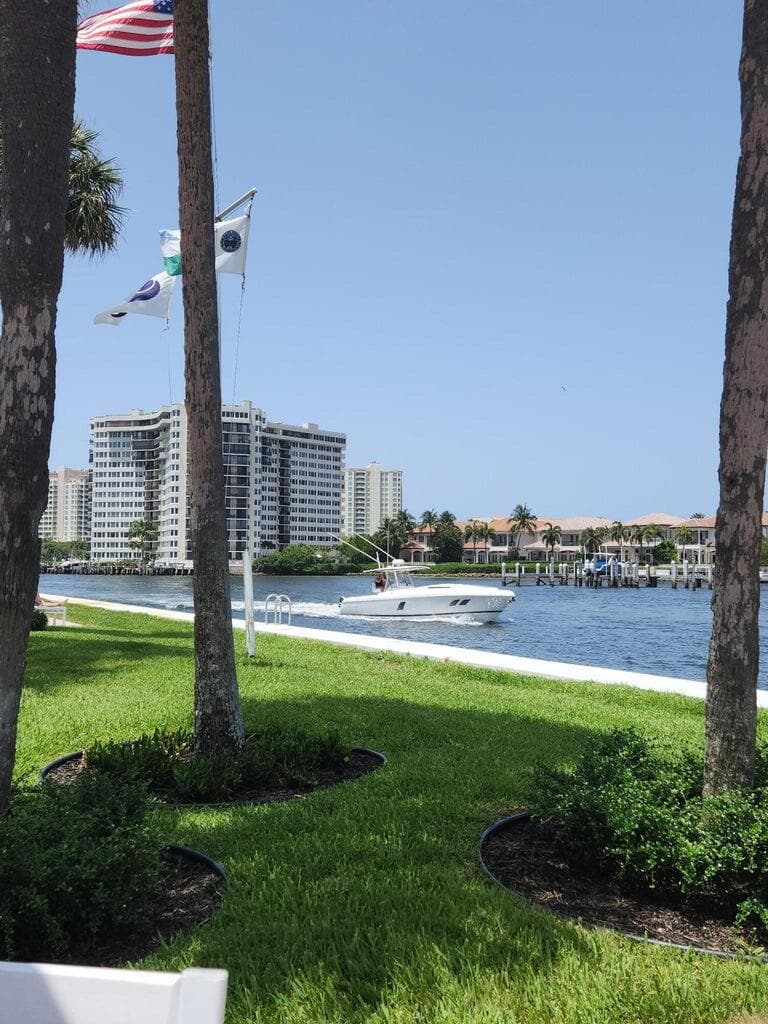 899 Jeffery Street 301, Boca Raton, FL 33487 100