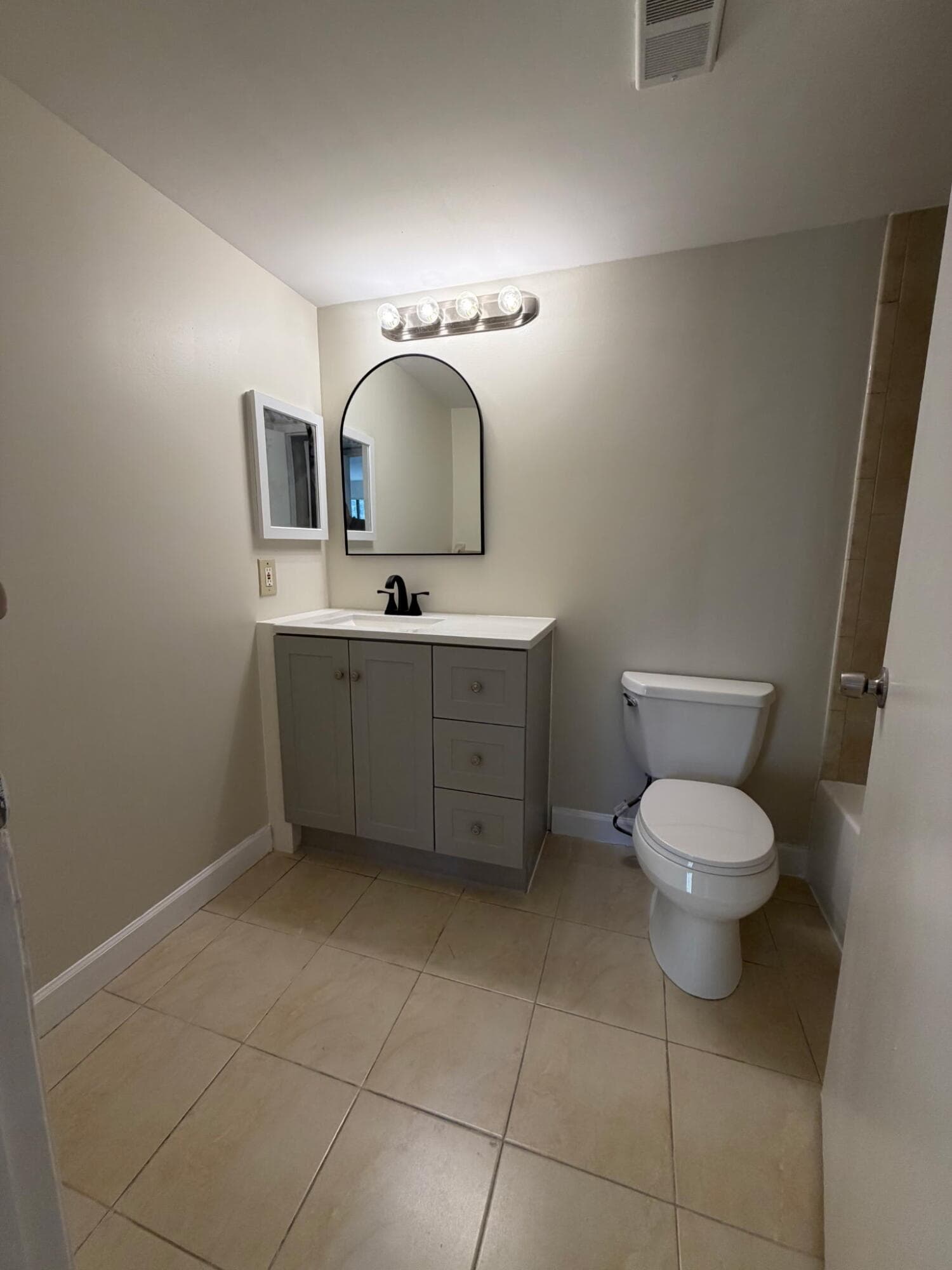 540 S Park Road 25-9, Hollywood, FL 33021 3