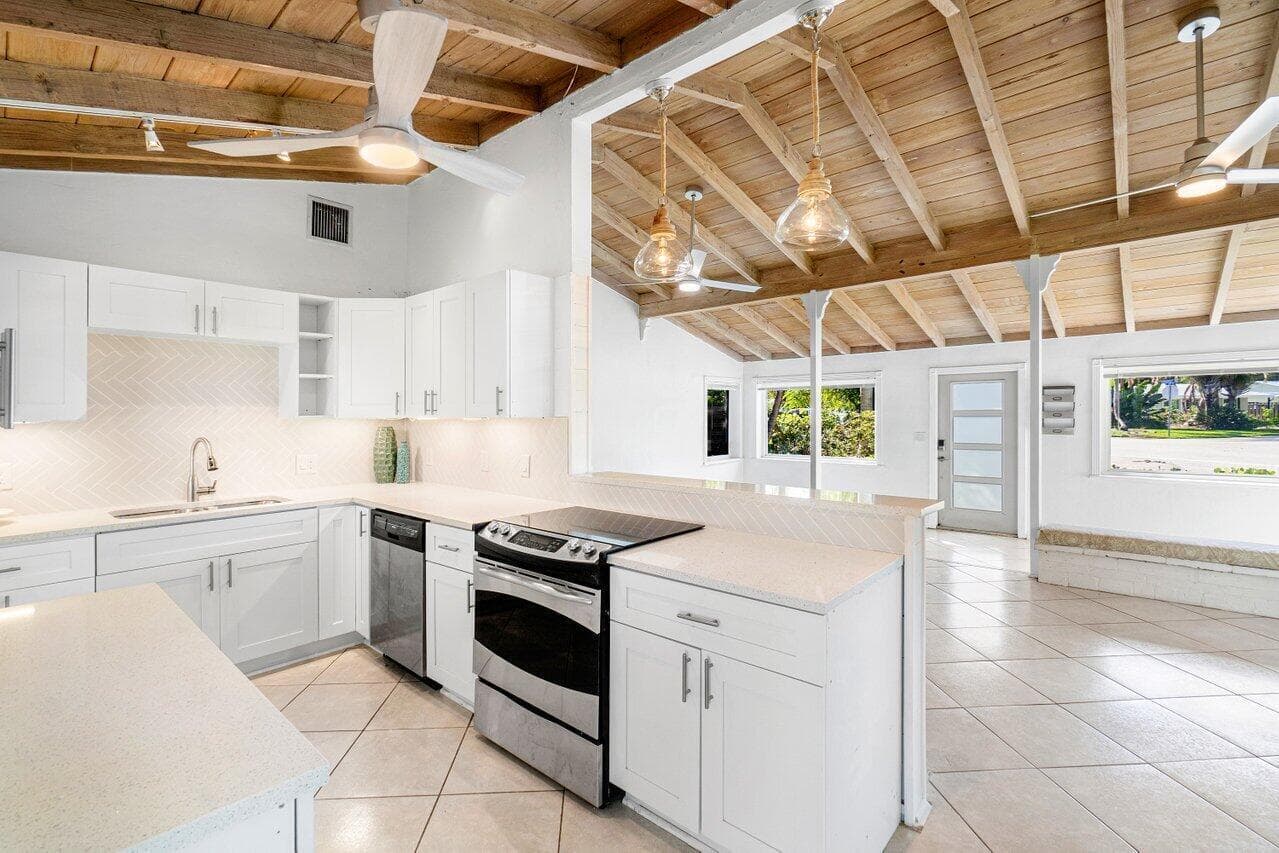 139 Prospect Road, Lantana, FL 33462 11
