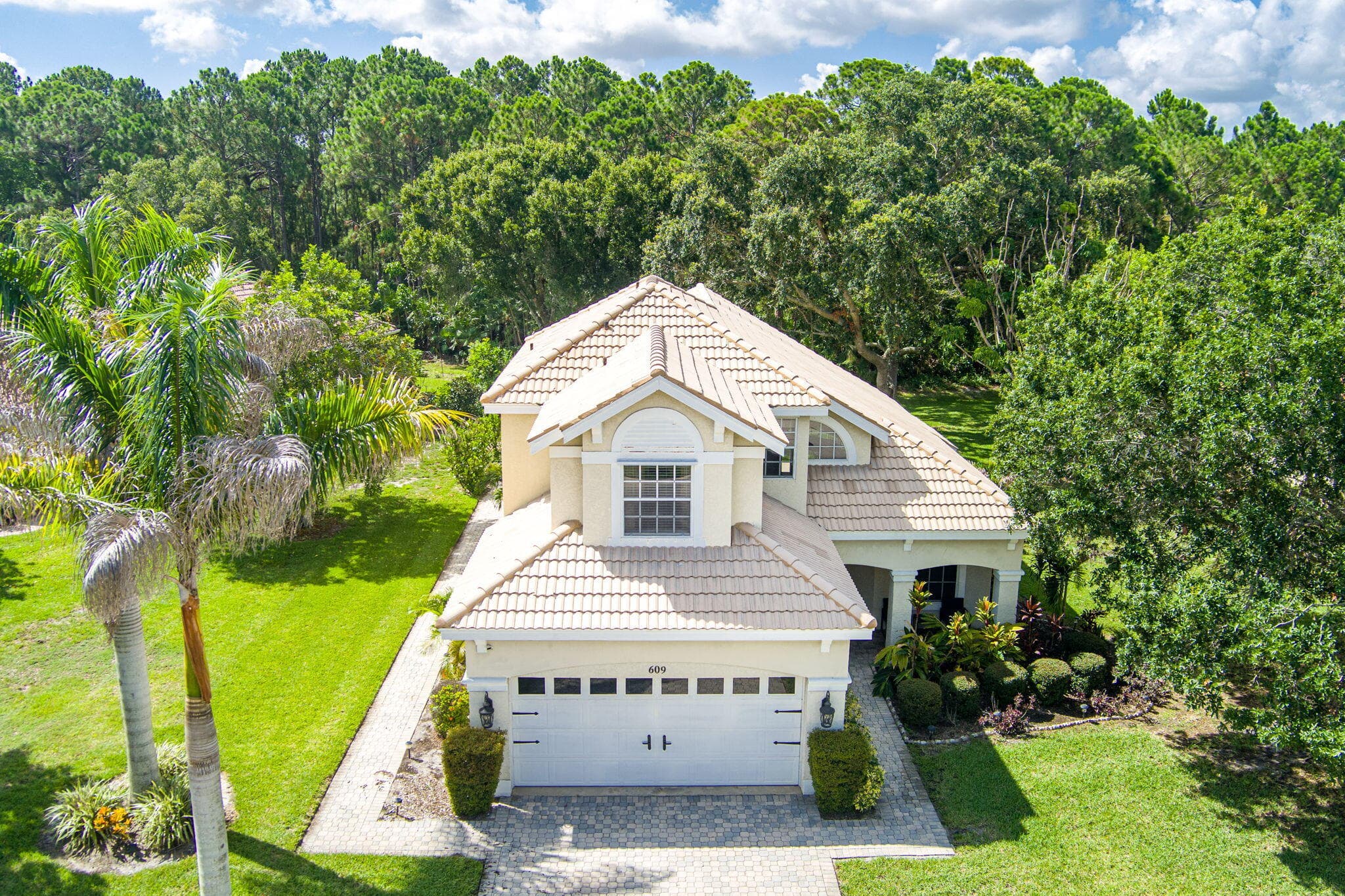609 SW Saint Thomas Cove, Port St. Lucie, FL 34986 37