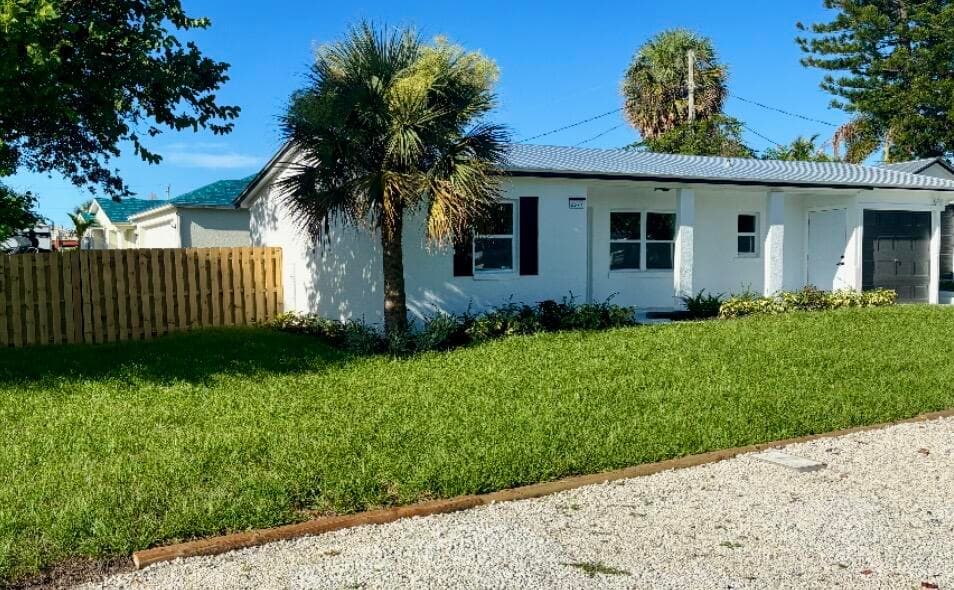 2324 NE Pine Ridge Street, Jensen Beach, FL 34957 14