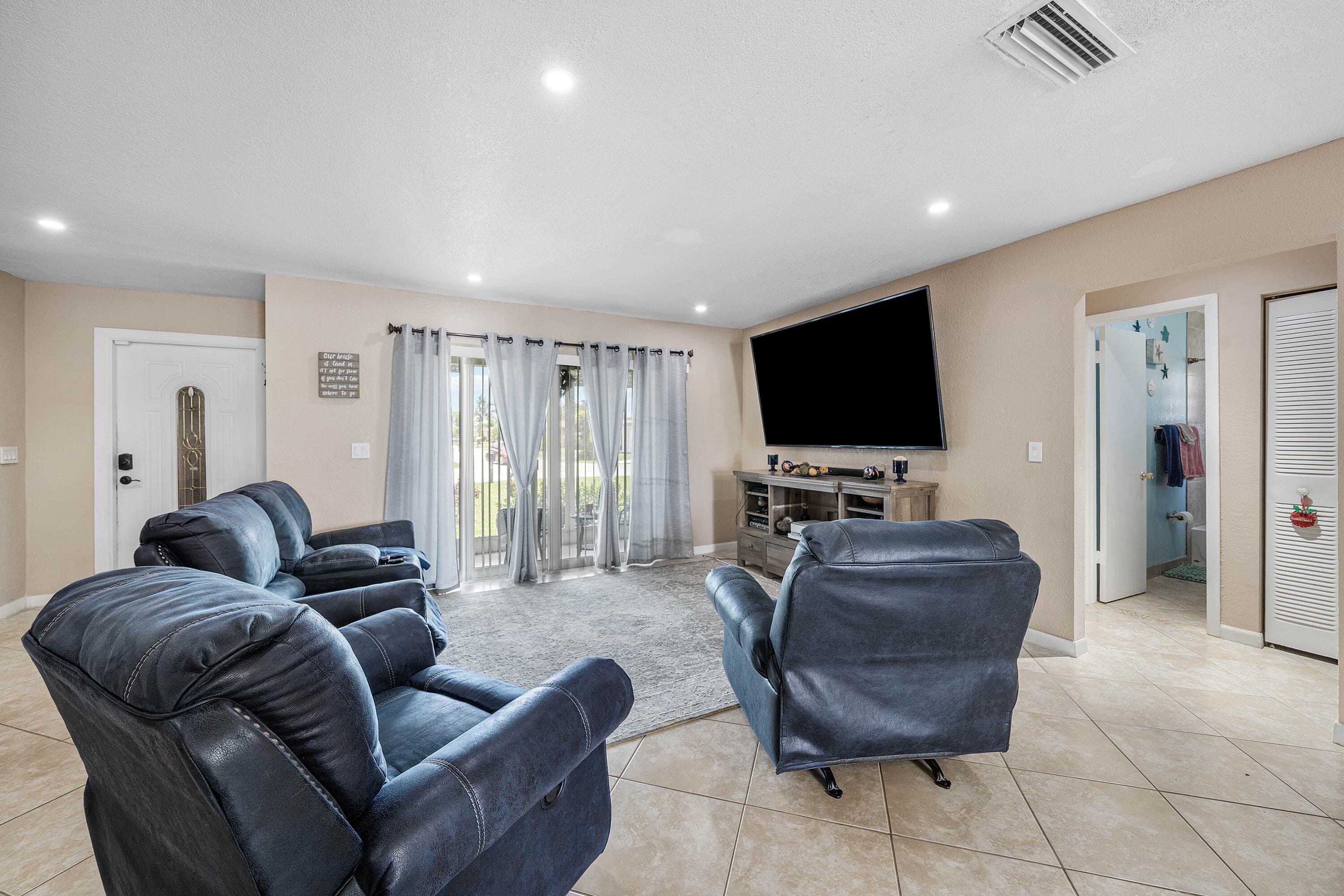 4901 NW 18th Avenue, Deerfield Beach, FL 33064 10