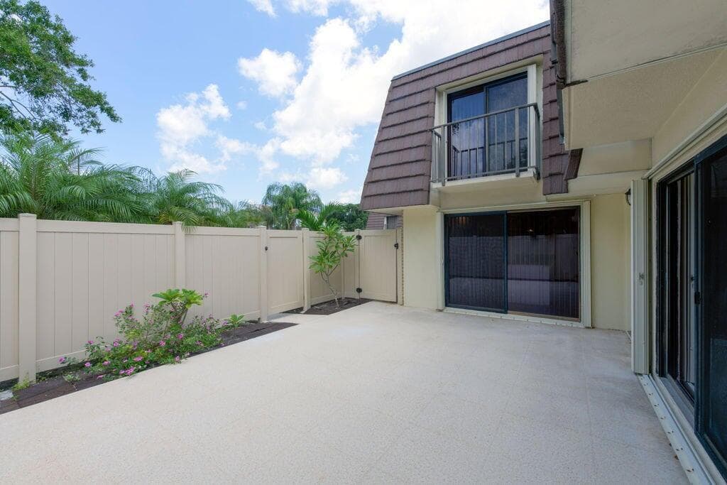 7424 74th Way, West Palm Beach, FL 33407 18