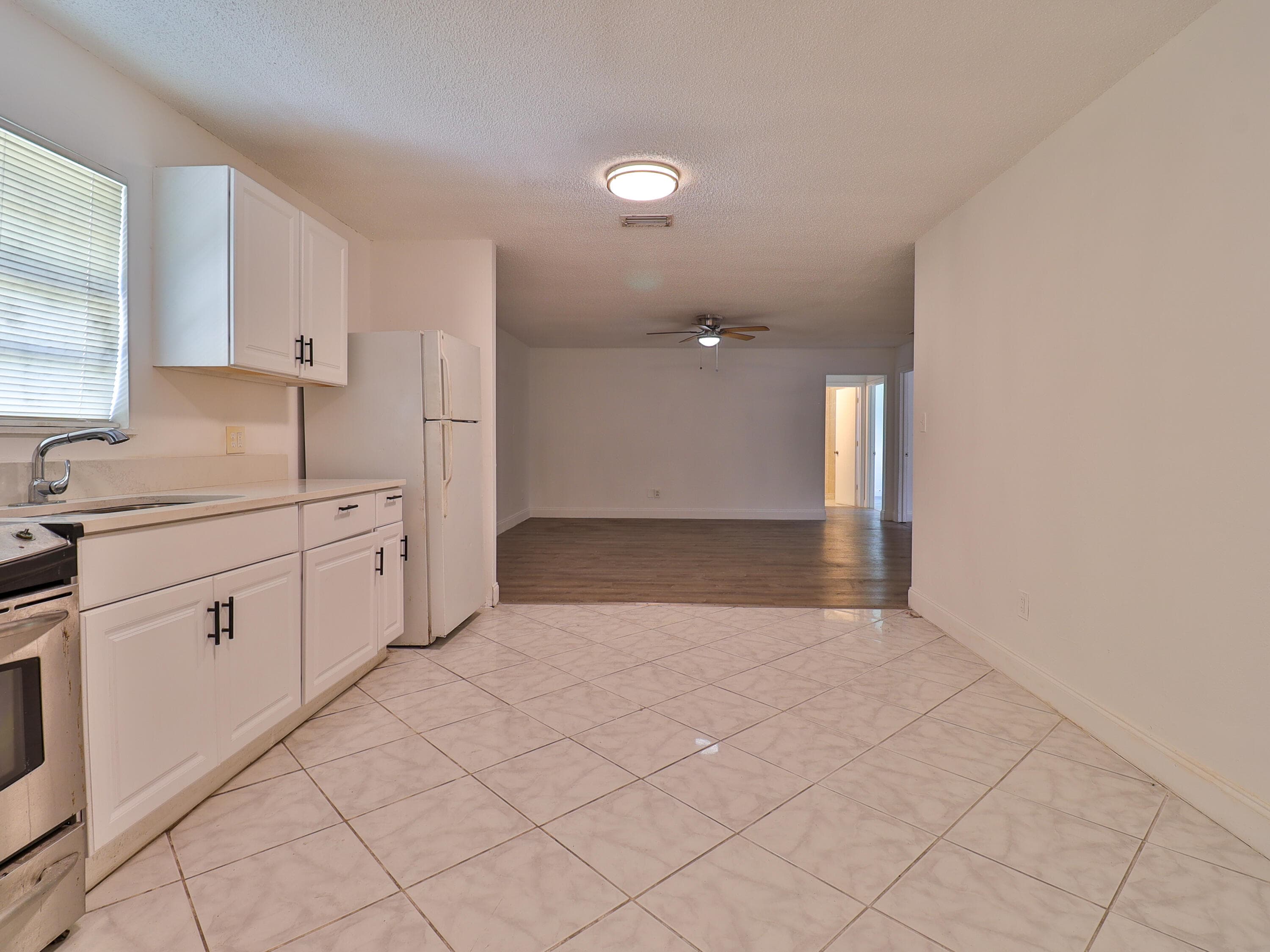 3024 W Dixie Boulevard, Fort Pierce, FL 34946 7