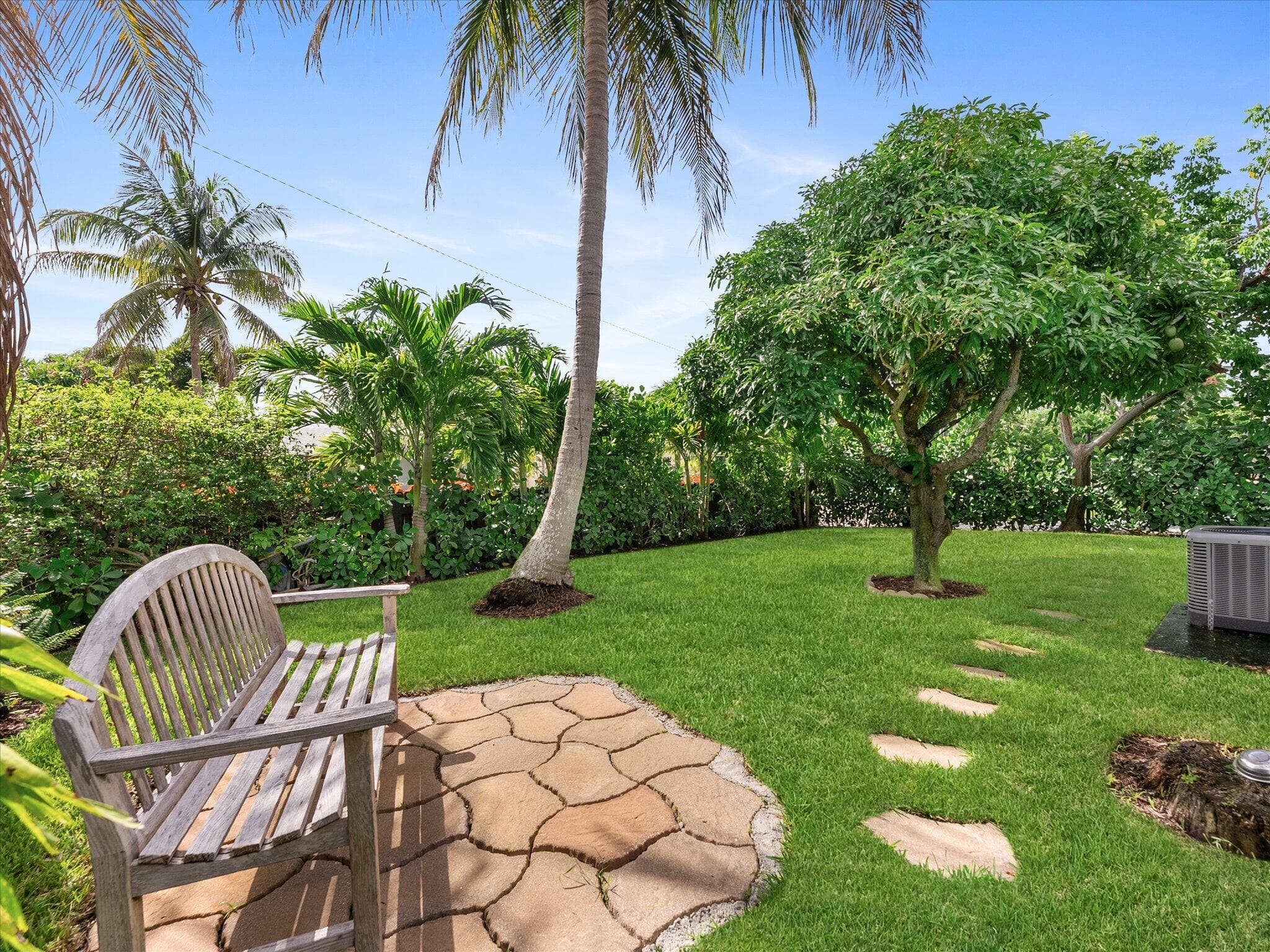 801 S B Street, Lake Worth Beach, FL 33460 5
