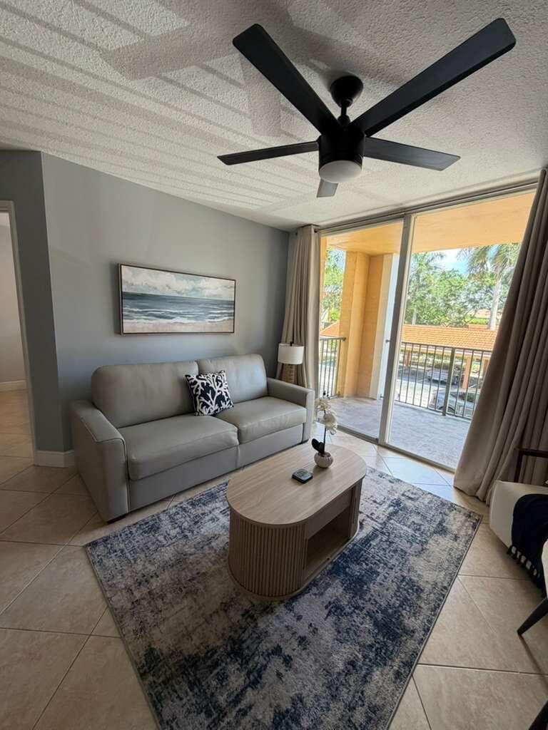 123 Yacht Club Way 207, Hypoluxo, FL 33462 51