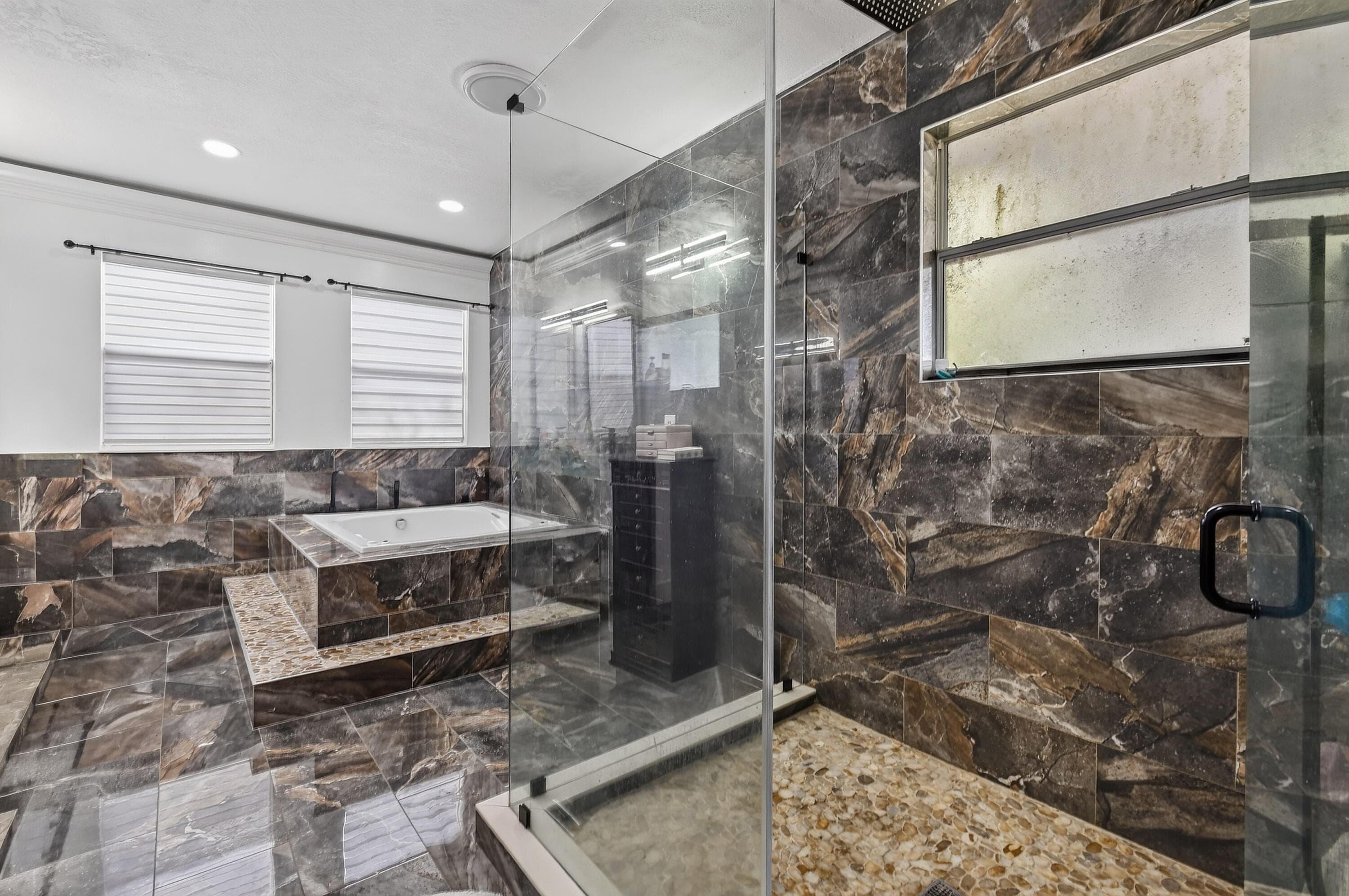 700 Cresta Circle, West Palm Beach, FL 33413 41