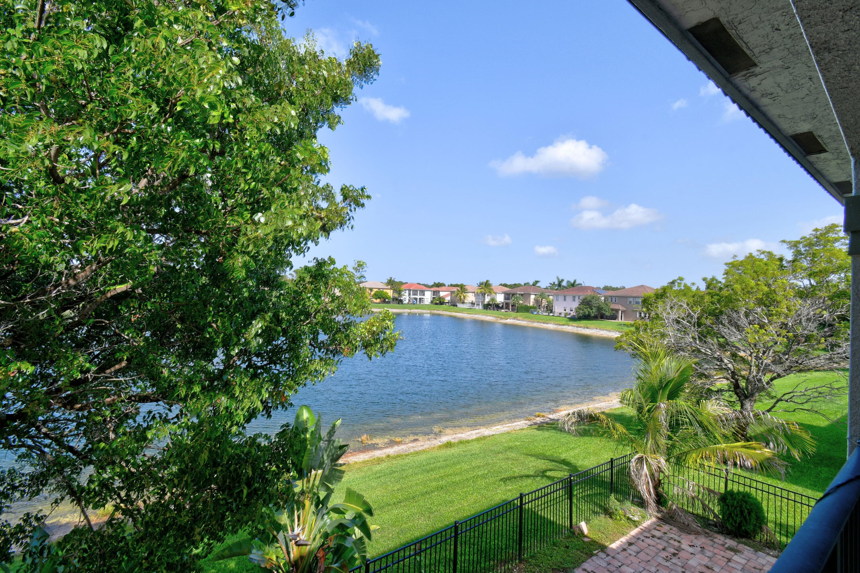 700 Cresta Circle, West Palm Beach, FL 33413 51