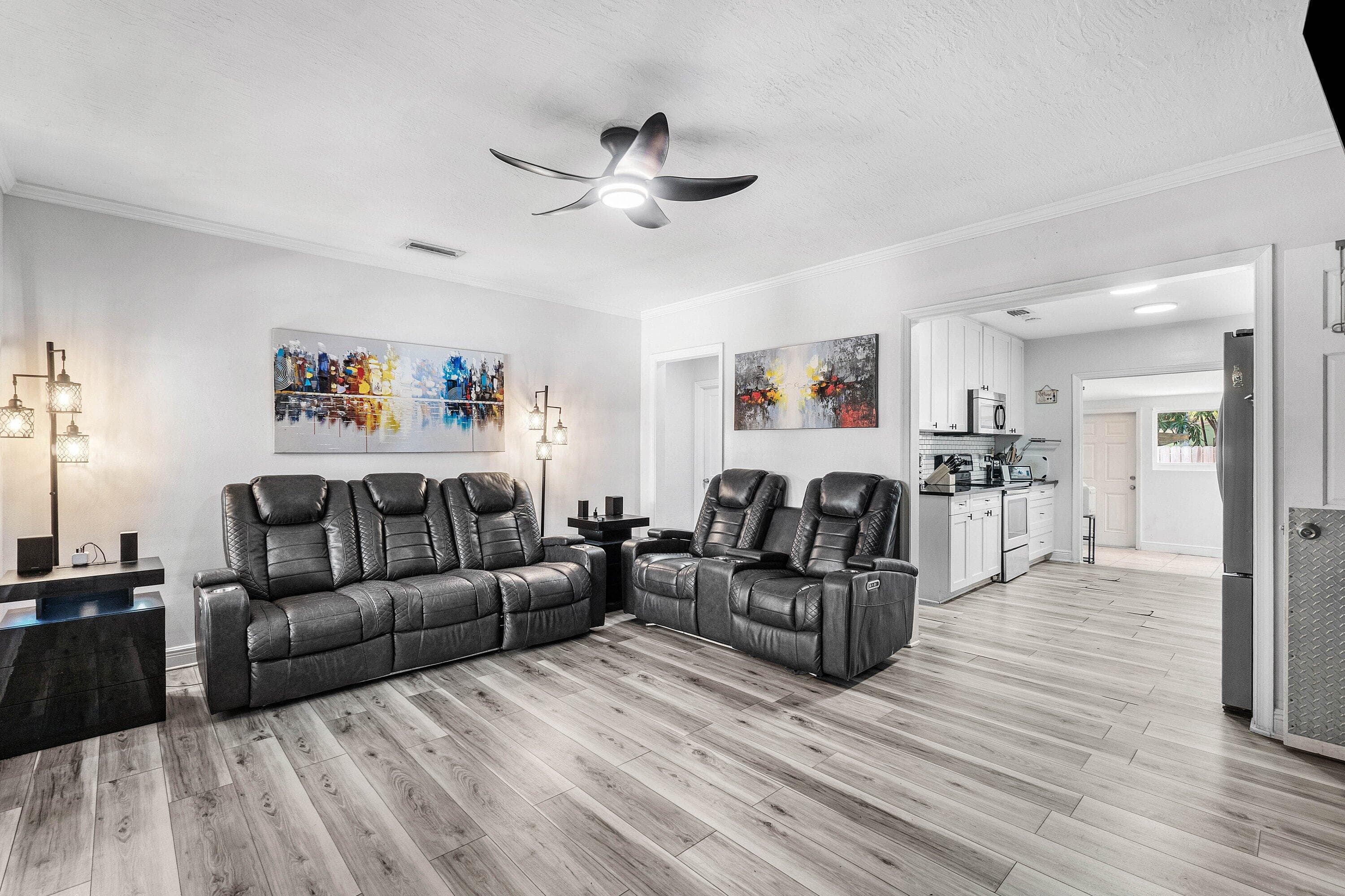 512 36th Street, West Palm Beach, FL 33407 4