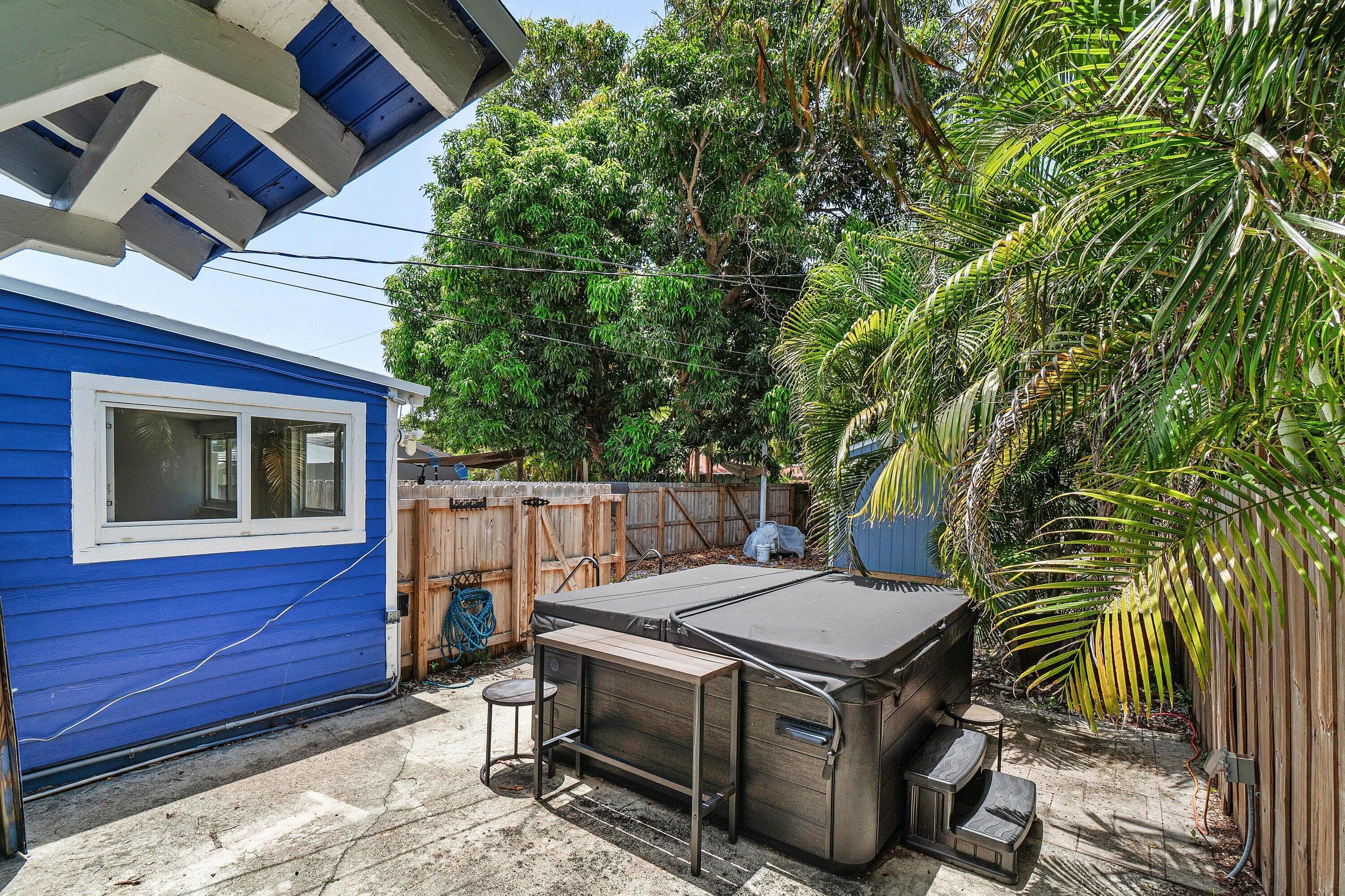 512 36th Street, West Palm Beach, FL 33407 23