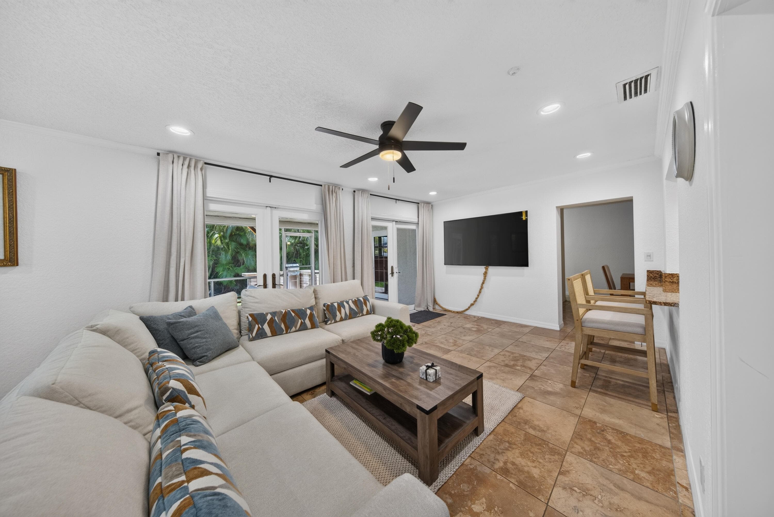 4431 NE 28th Avenue, Lighthouse Point, FL 33064 7