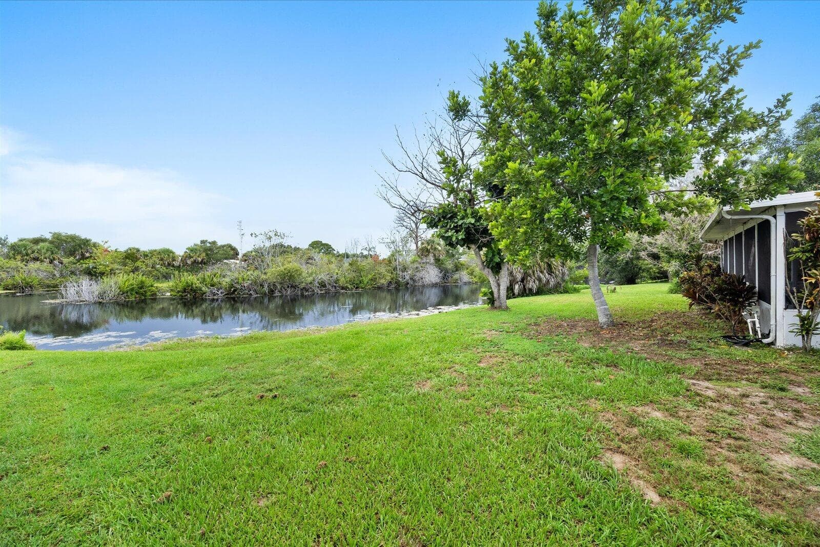 2550 SE Hemsing Street, FL 34984 34