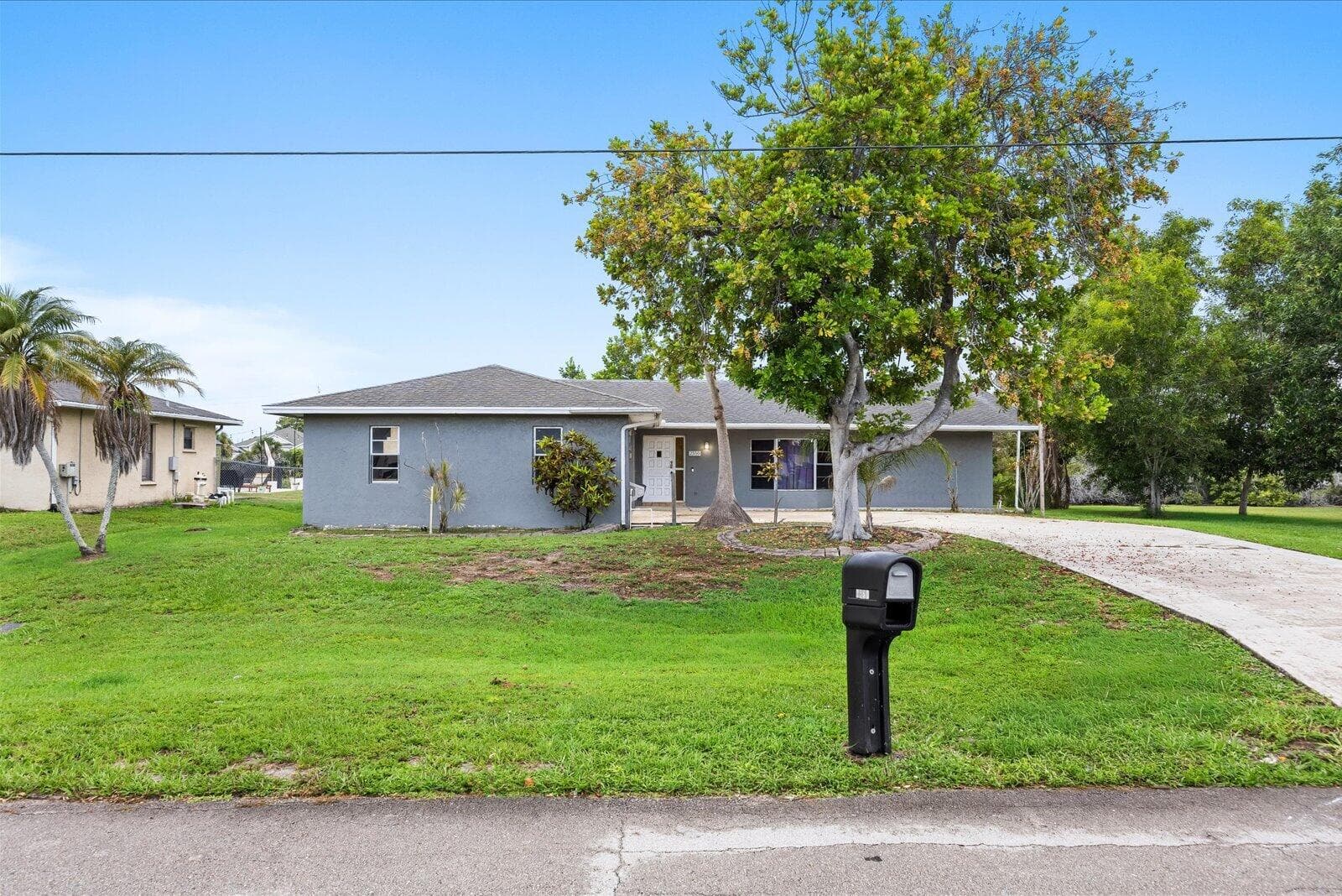 2550 SE Hemsing Street, FL 34984 38