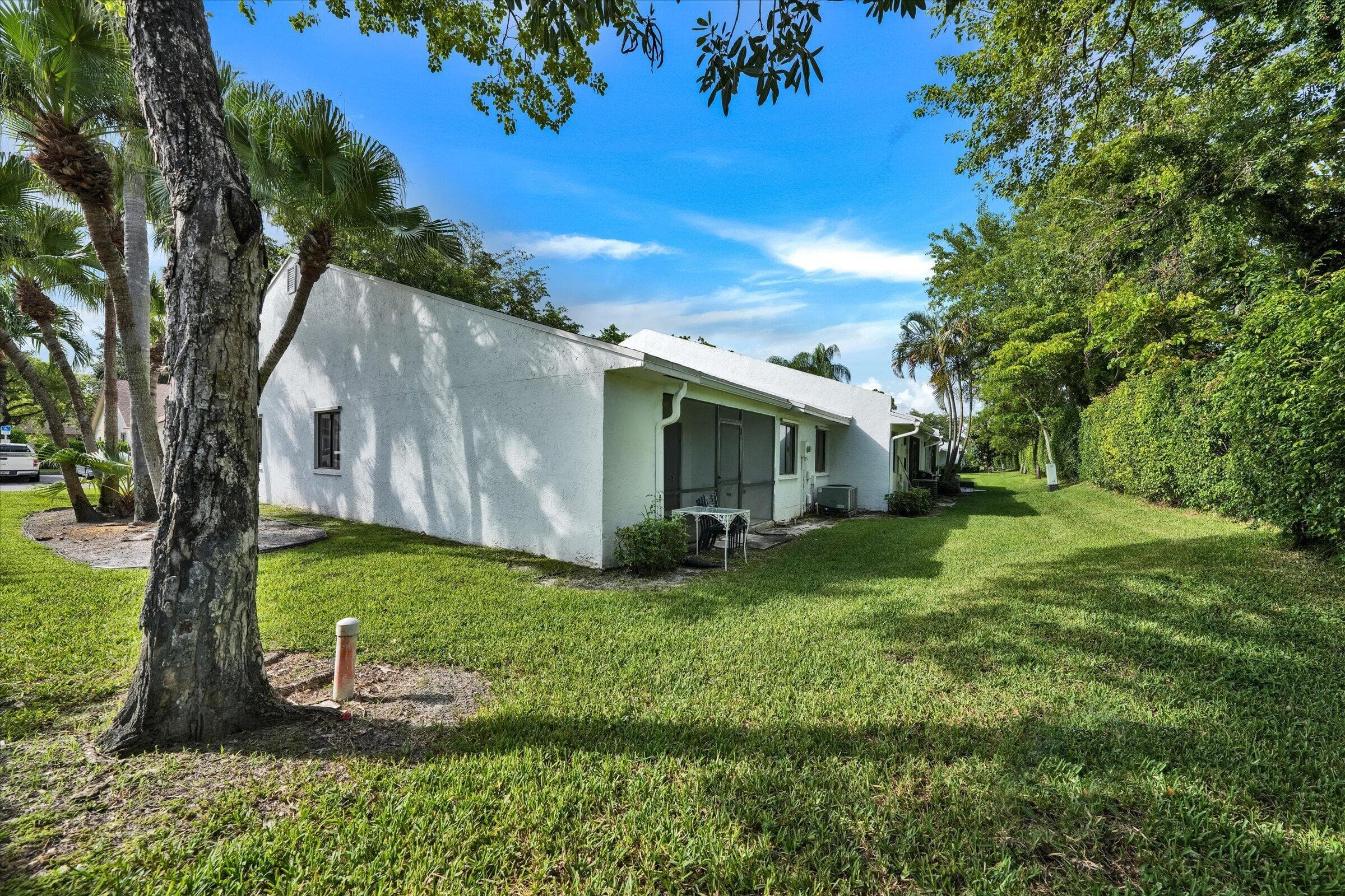 100 Sunshine Boulevard, Royal Palm Beach, FL 33411 8