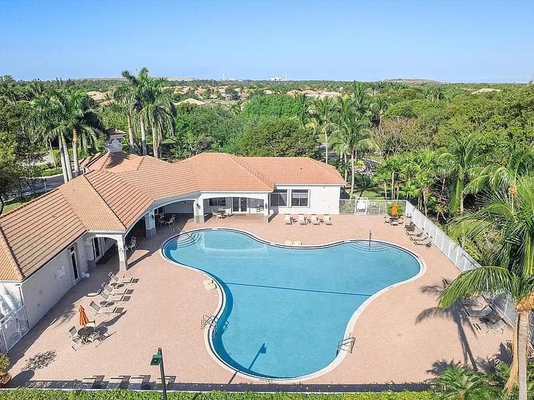 8023 Big Pine Way, Riviera Beach, FL 33407 21