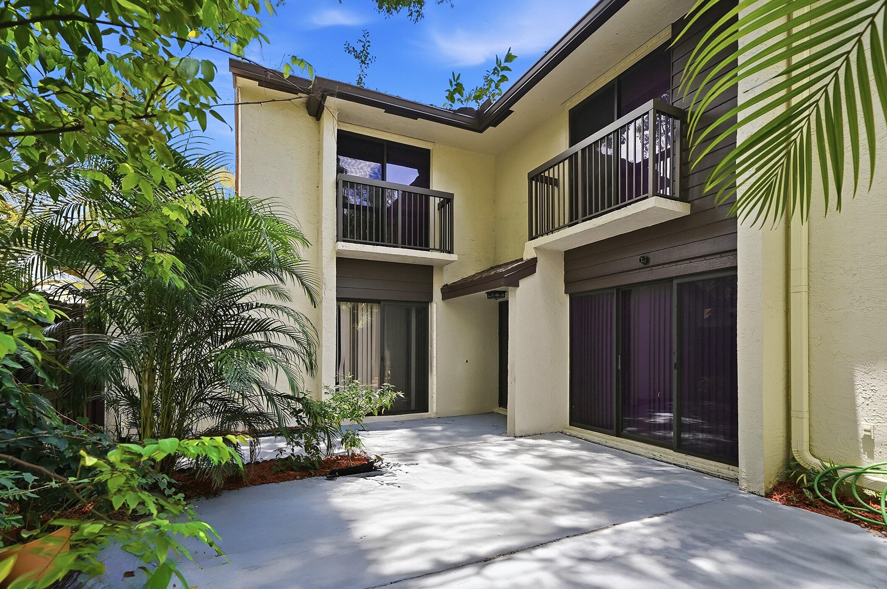 3349 Cocoplum Circle 33129, Coconut Creek, FL 33063 2