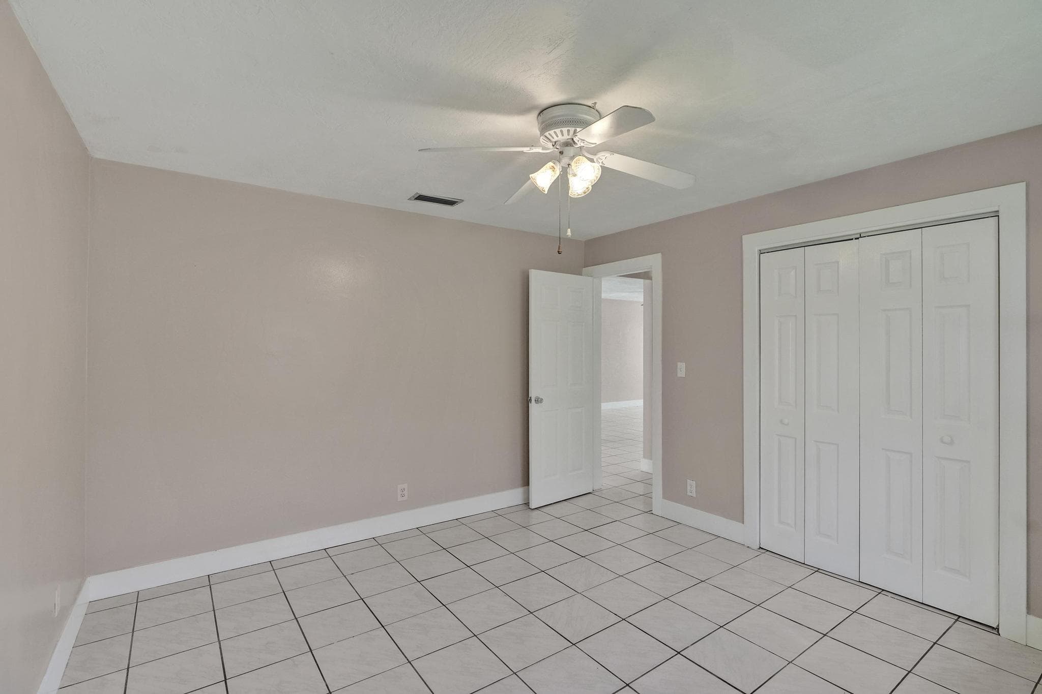 7010-7012 NW 78th Avenue, Tamarac, FL 33321 29