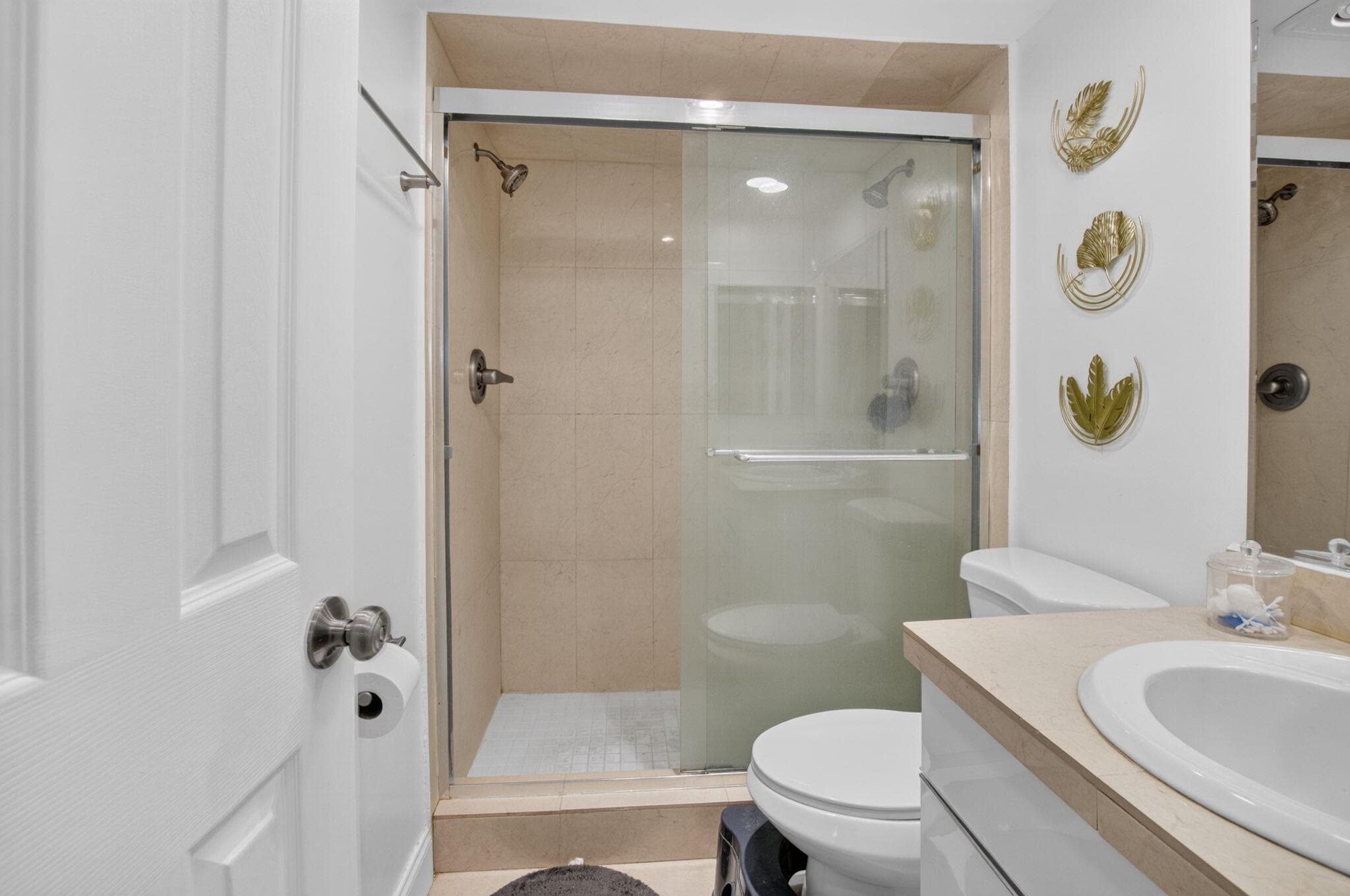 689 NE 6th Court 4030, Boynton Beach, FL 33435 19