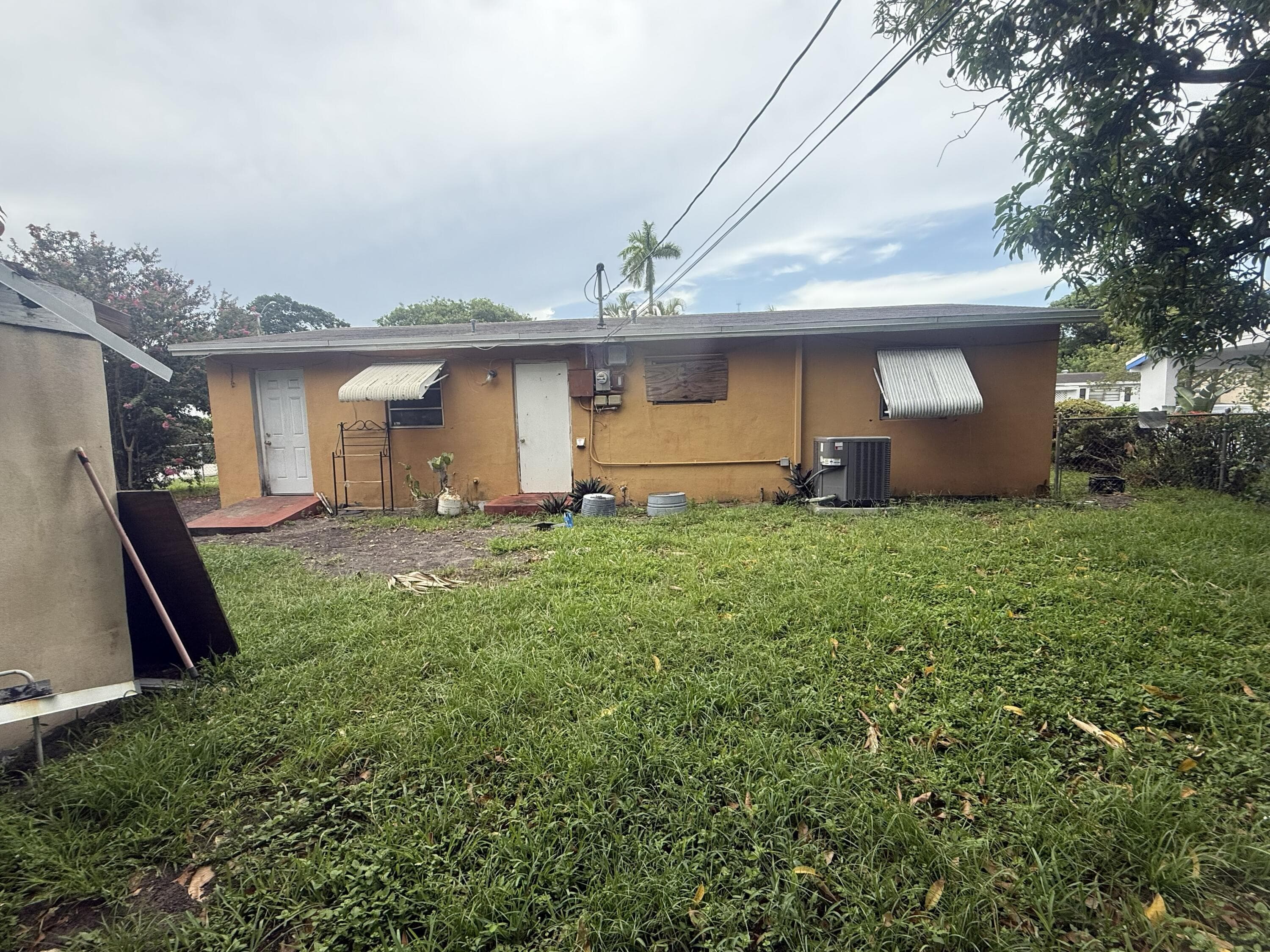 2071 NW 29th Terrace, Fort Lauderdale, FL 33311 28