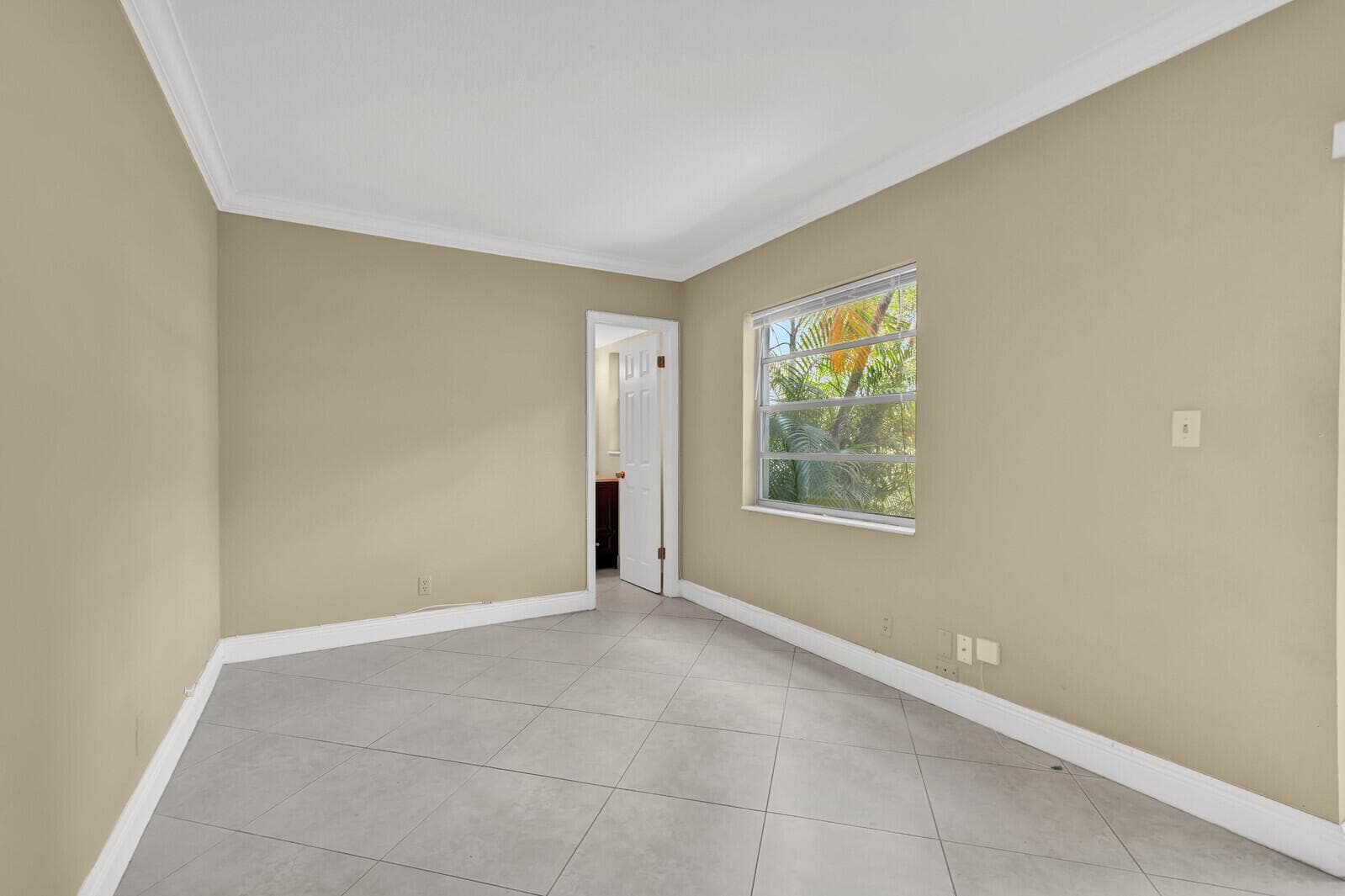 5501 NW 2nd Avenue 111, Boca Raton, FL 33487 5