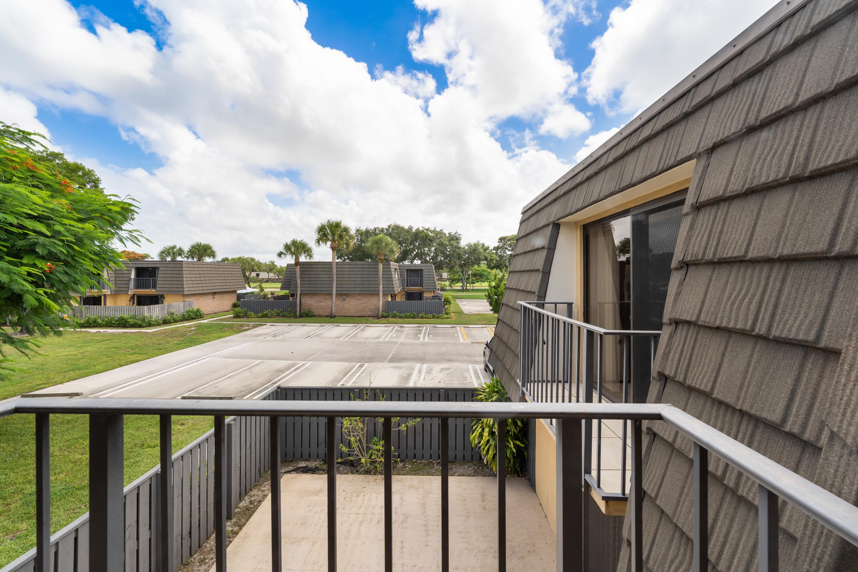 915 9th Way, West Palm Beach, FL 33407 25