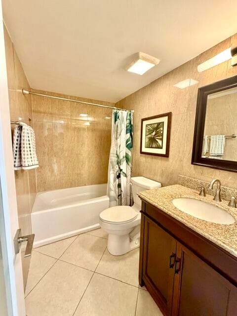 22148 Palms Way 101, Boca Raton, FL 33433 25