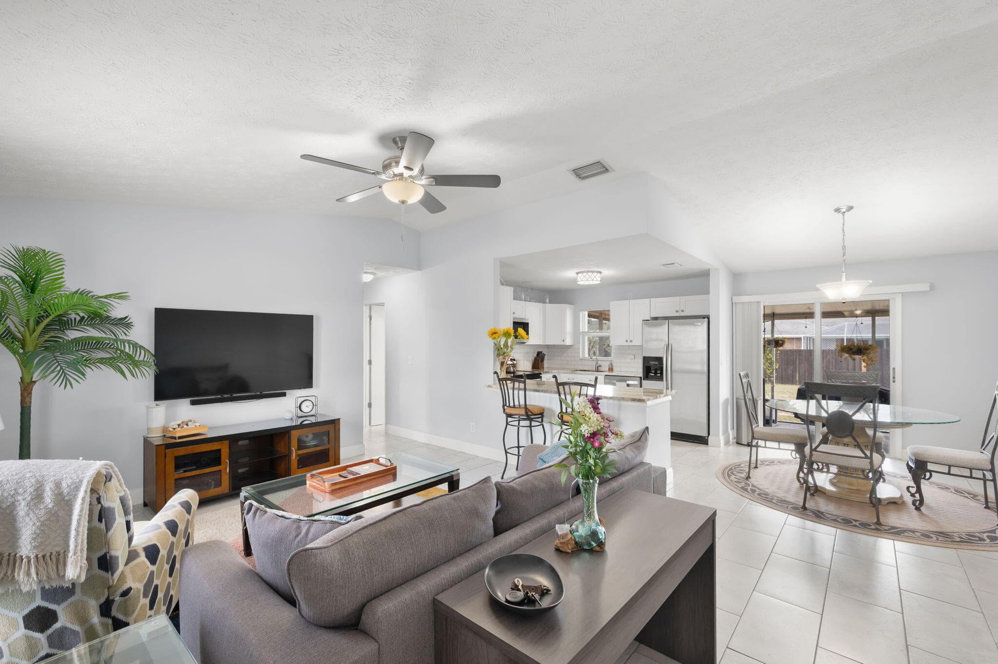 1098 SW Janette Avenue, Port St. Lucie, FL 34953 3