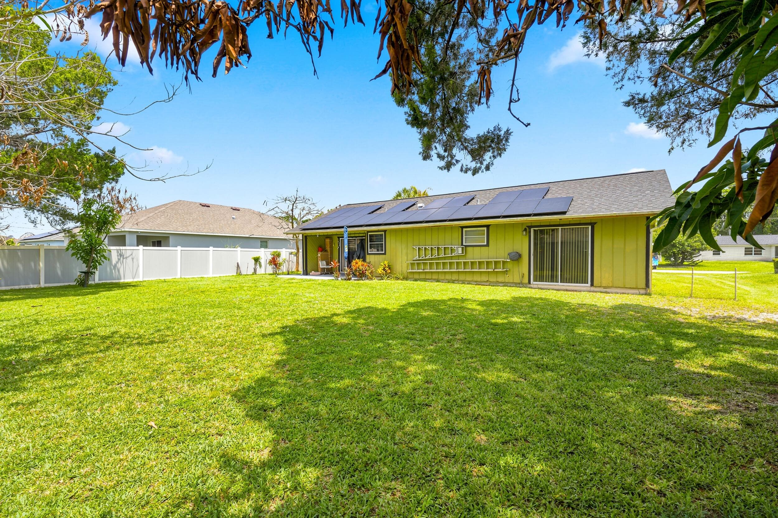 450 SE Thornhill Drive, Port St. Lucie, FL 34983 28