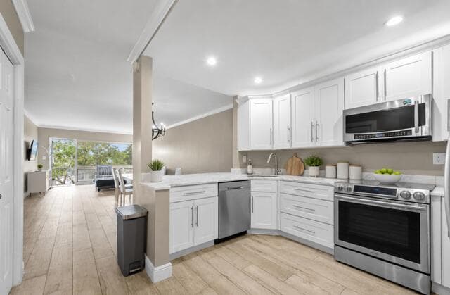 900 SW 12th Street 206, Fort Lauderdale, FL 33312 2