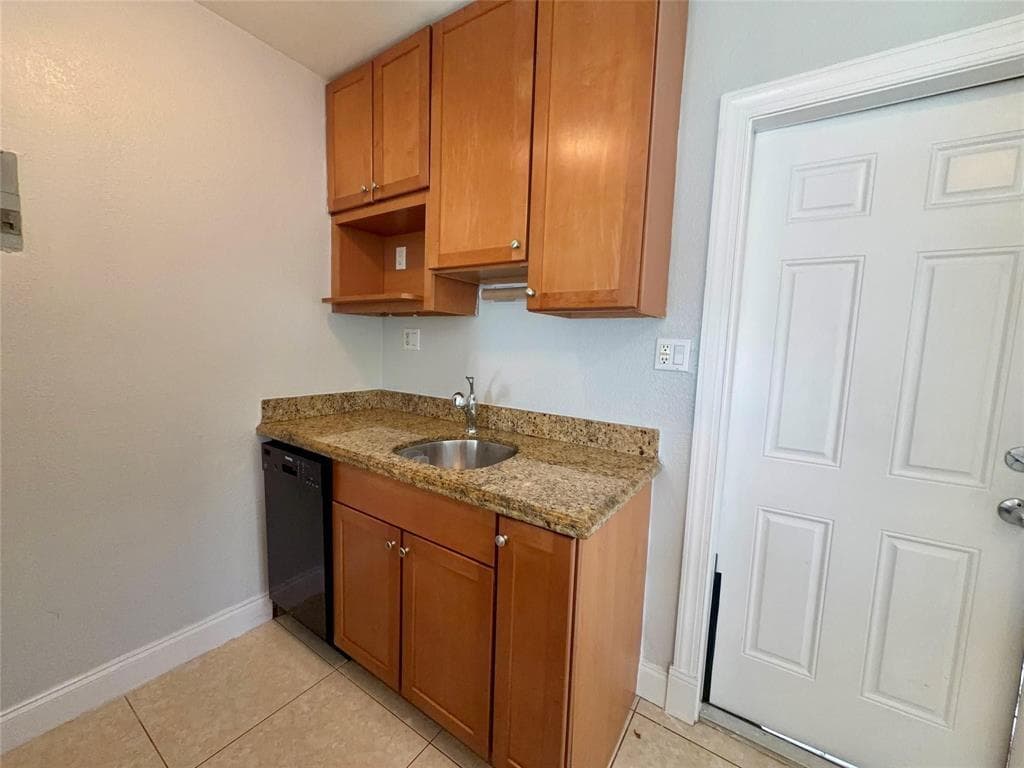 1023 NW 1st Avenue Apt.4, Fort Lauderdale, FL 33311 7