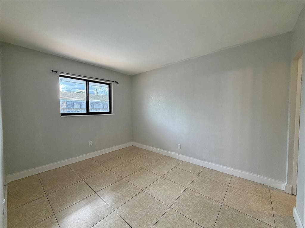 1023 NW 1st Avenue Apt.4, Fort Lauderdale, FL 33311 12