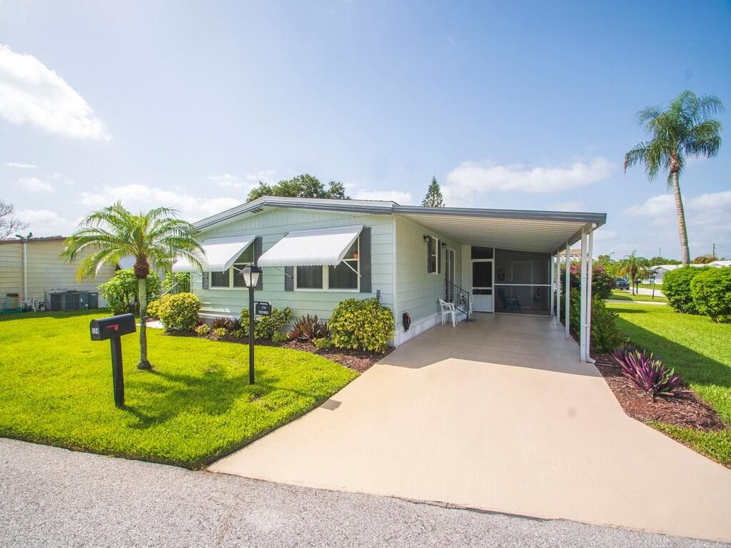 174 NE Emerald Drive, Jensen Beach, FL 34957 2